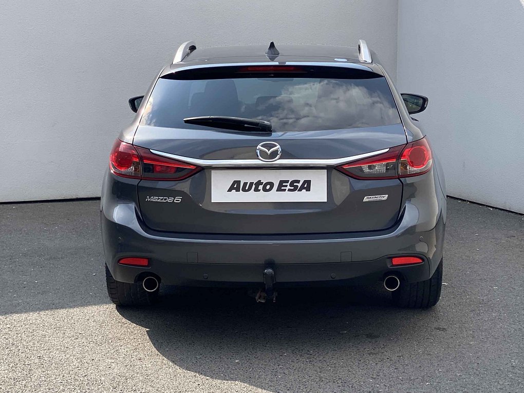Mazda 6 2.0 i 
