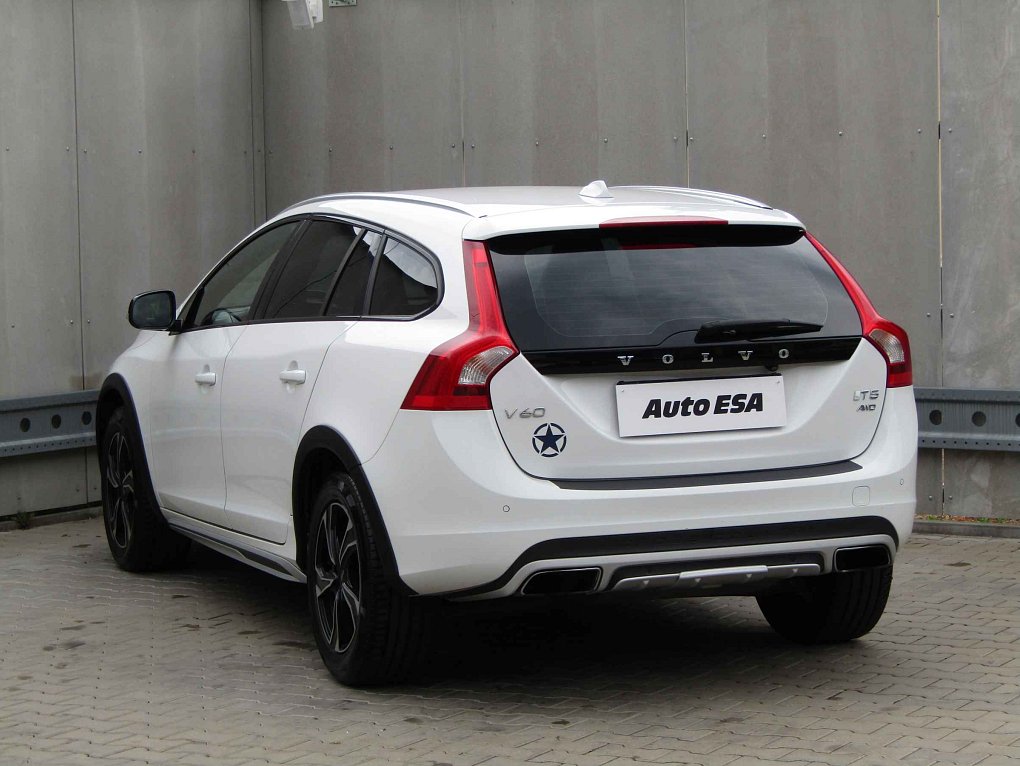 Volvo V60 2.0 T5 Cross Country 4x4