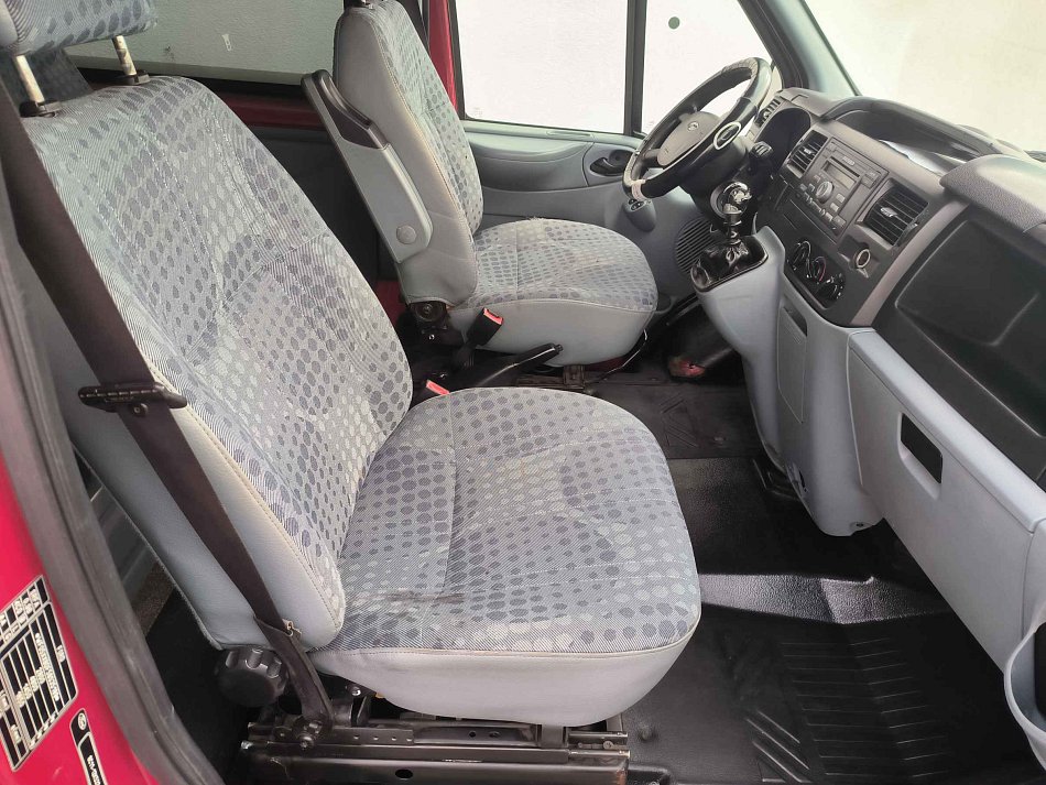 Ford Transit 2.2TDCi  6míst