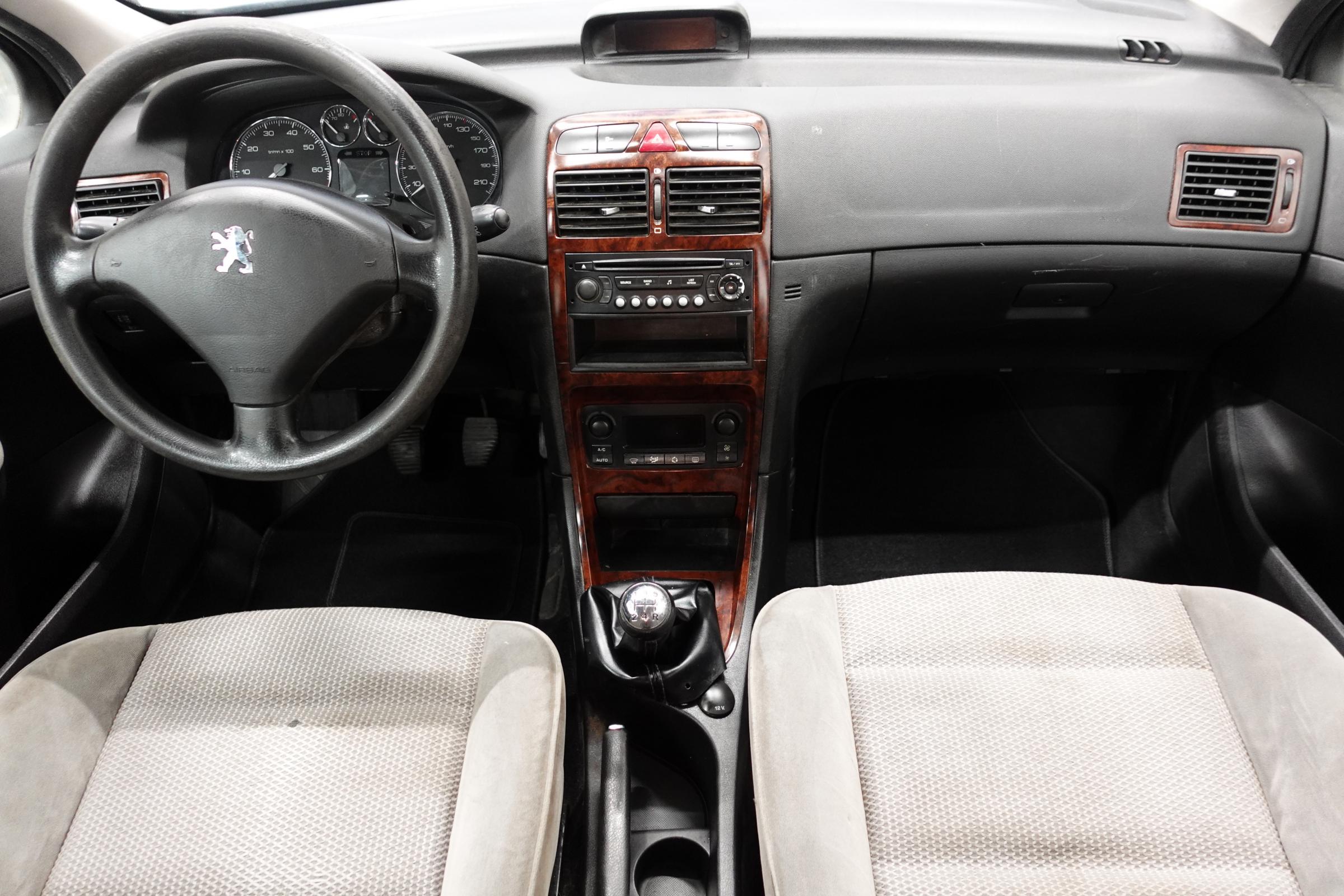 Peugeot 307, 2006 - pohled č. 8