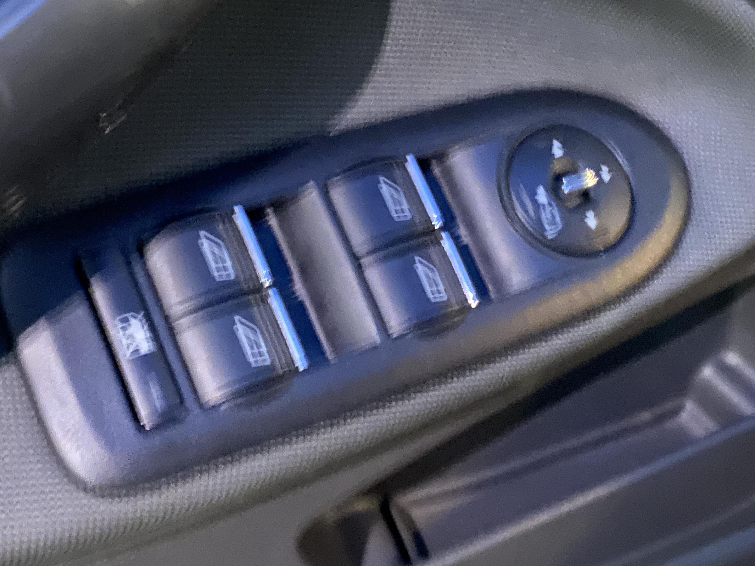 Ford Kuga, 2011 - pohled č. 11