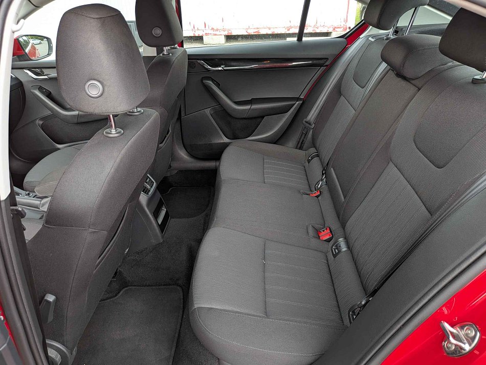 Škoda Octavia III 2.0 TDi Style