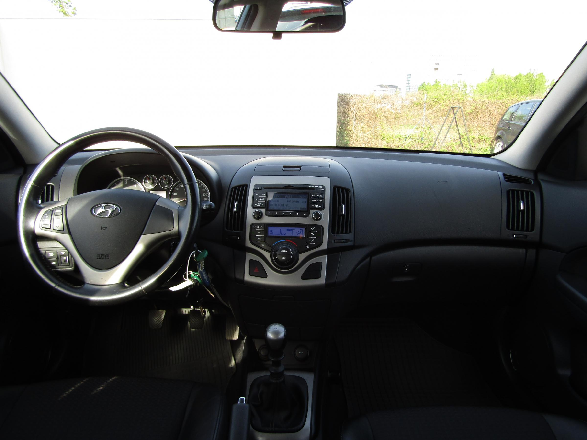 Hyundai i30, 2008 - pohled č. 9
