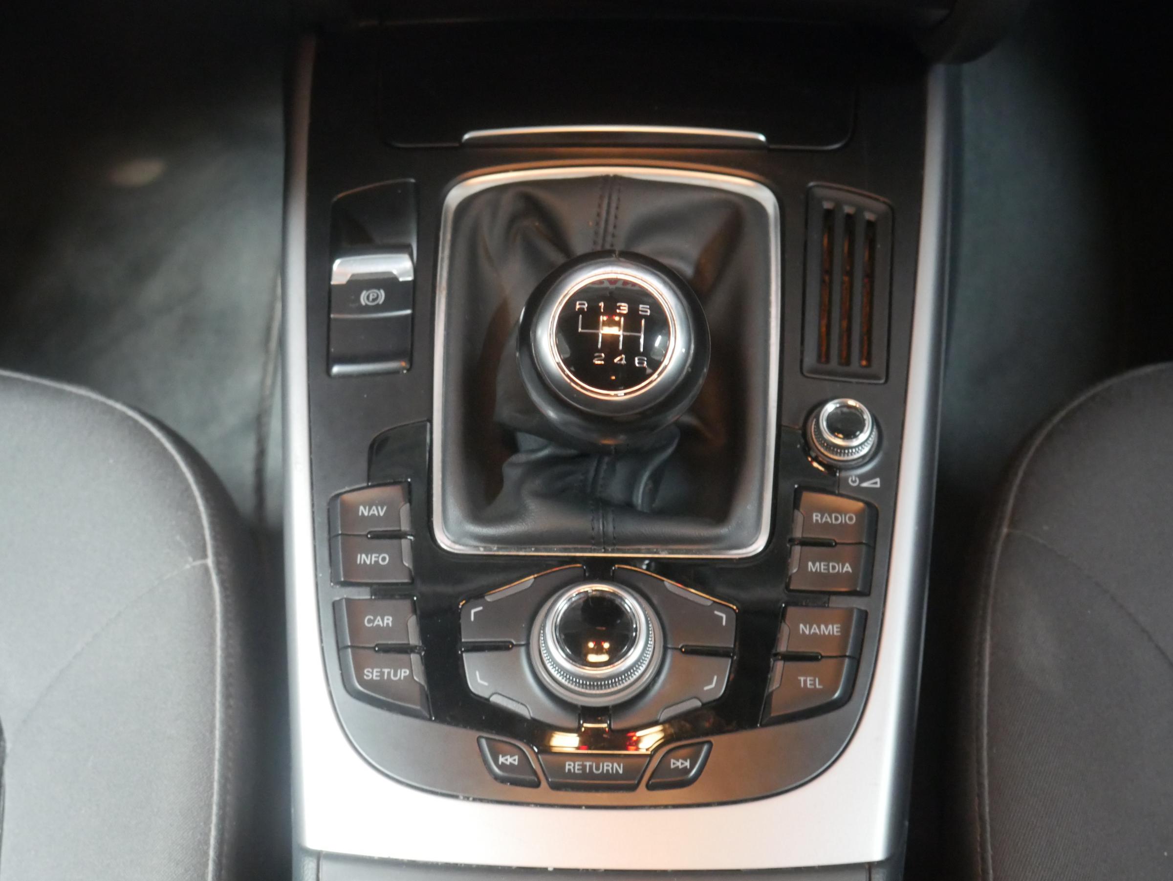 Audi A4, 2013 - pohled č. 18