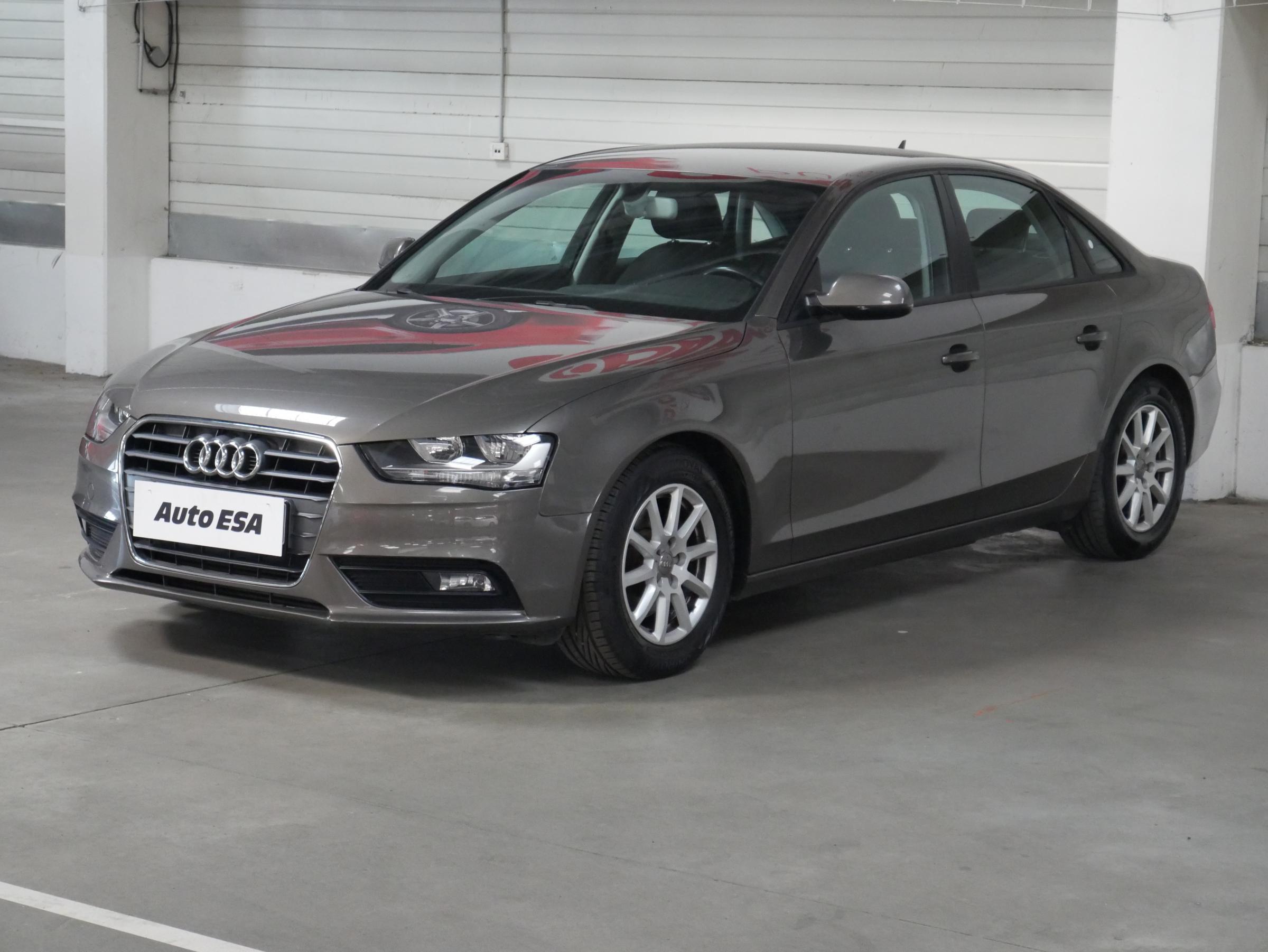 Audi A4, 2013 - pohled č. 3