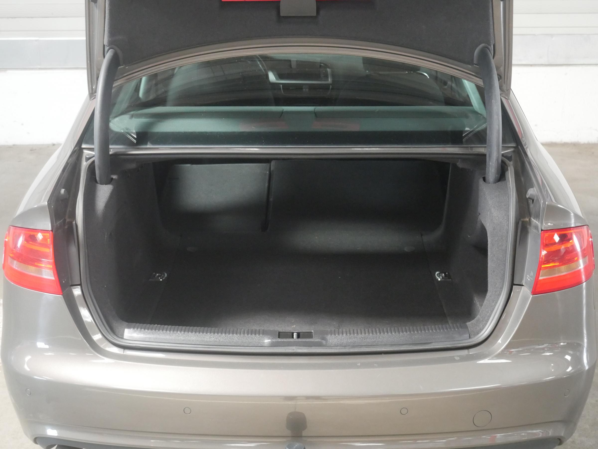 Audi A4, 2013 - pohled č. 8