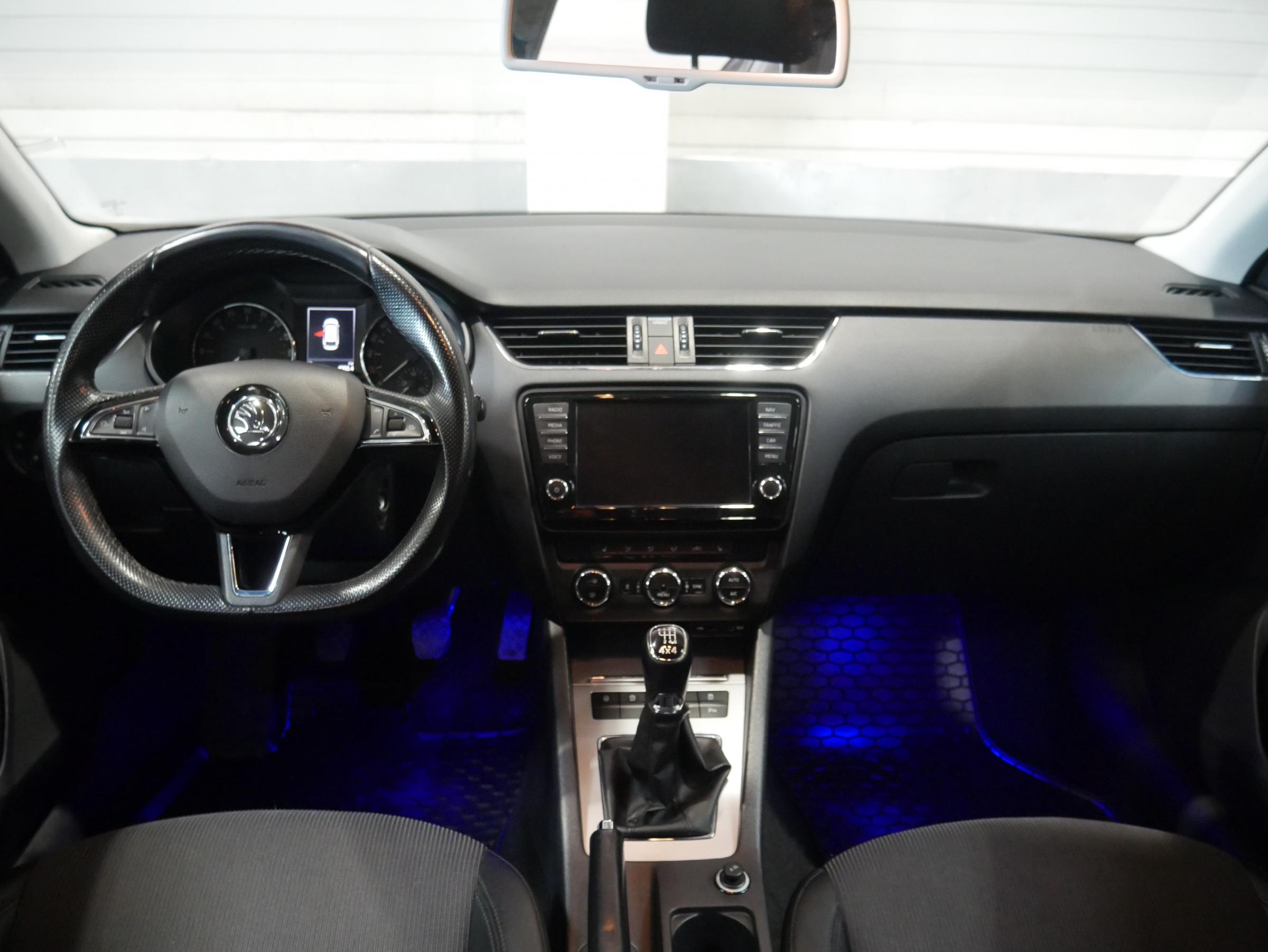 Škoda Octavia III, 2016 - pohled č. 8