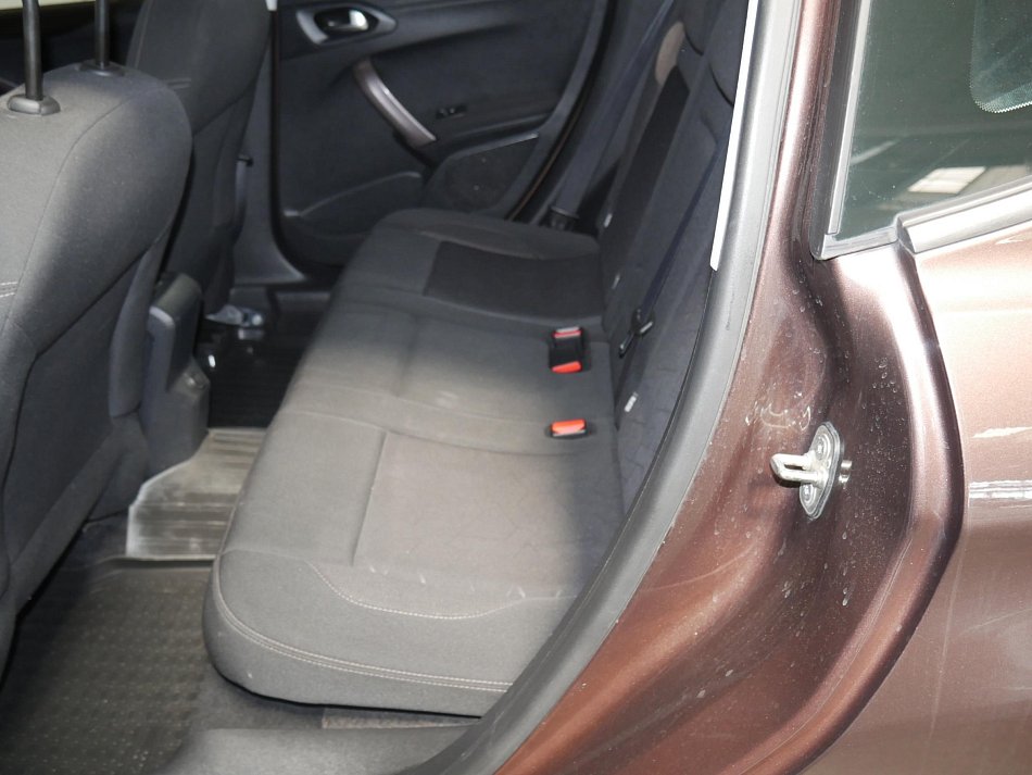 Peugeot 2008 1.6 HDI 