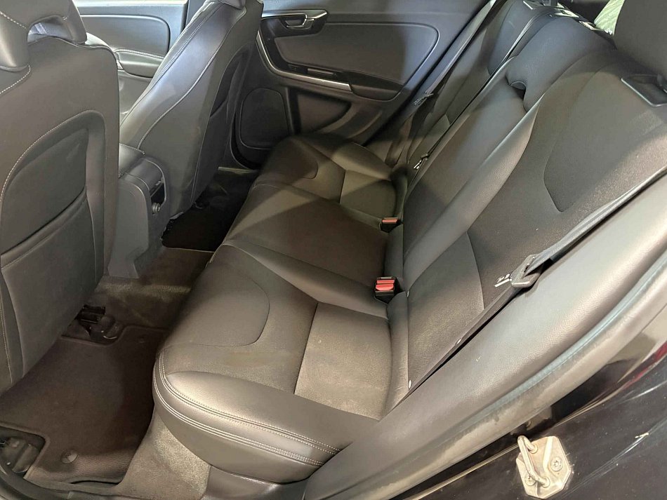 Volvo V60 1.6 D2 