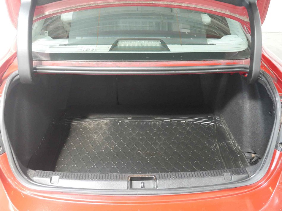 Renault Fluence 1.6 i 