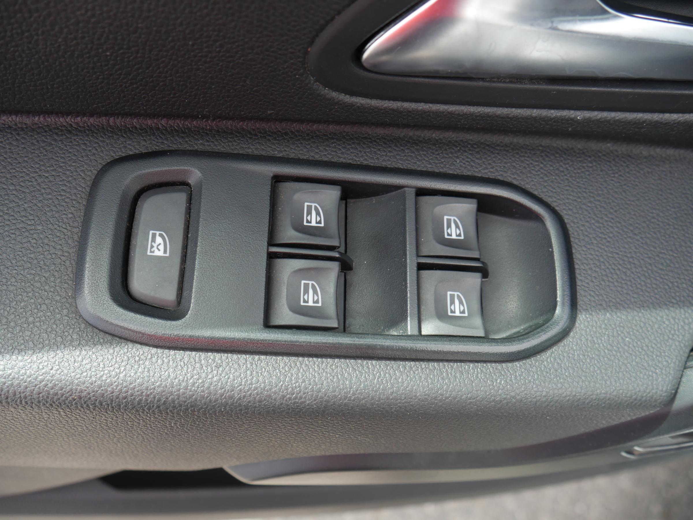 Dacia Duster, 2020 - pohled č. 12