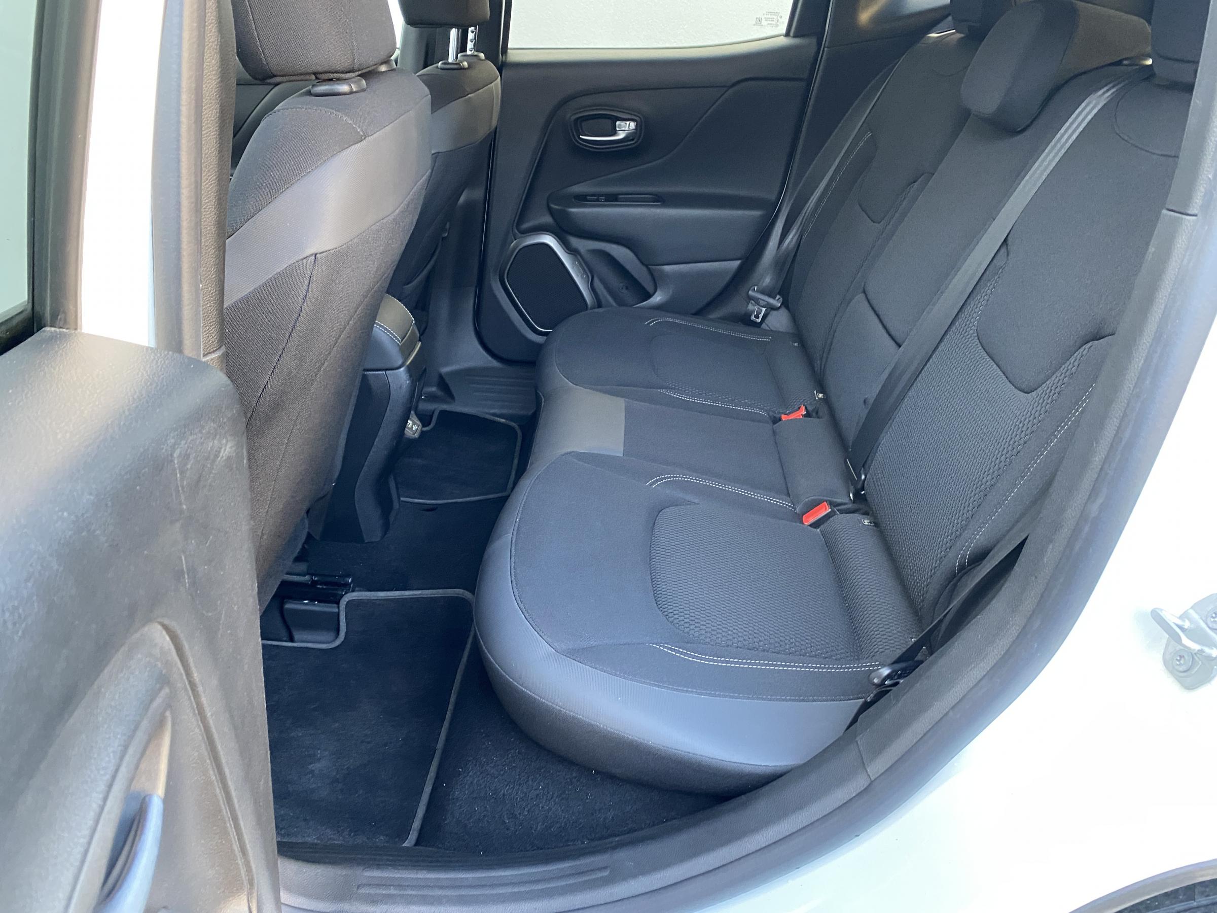 Jeep Renegade, 2019 - pohled č. 11