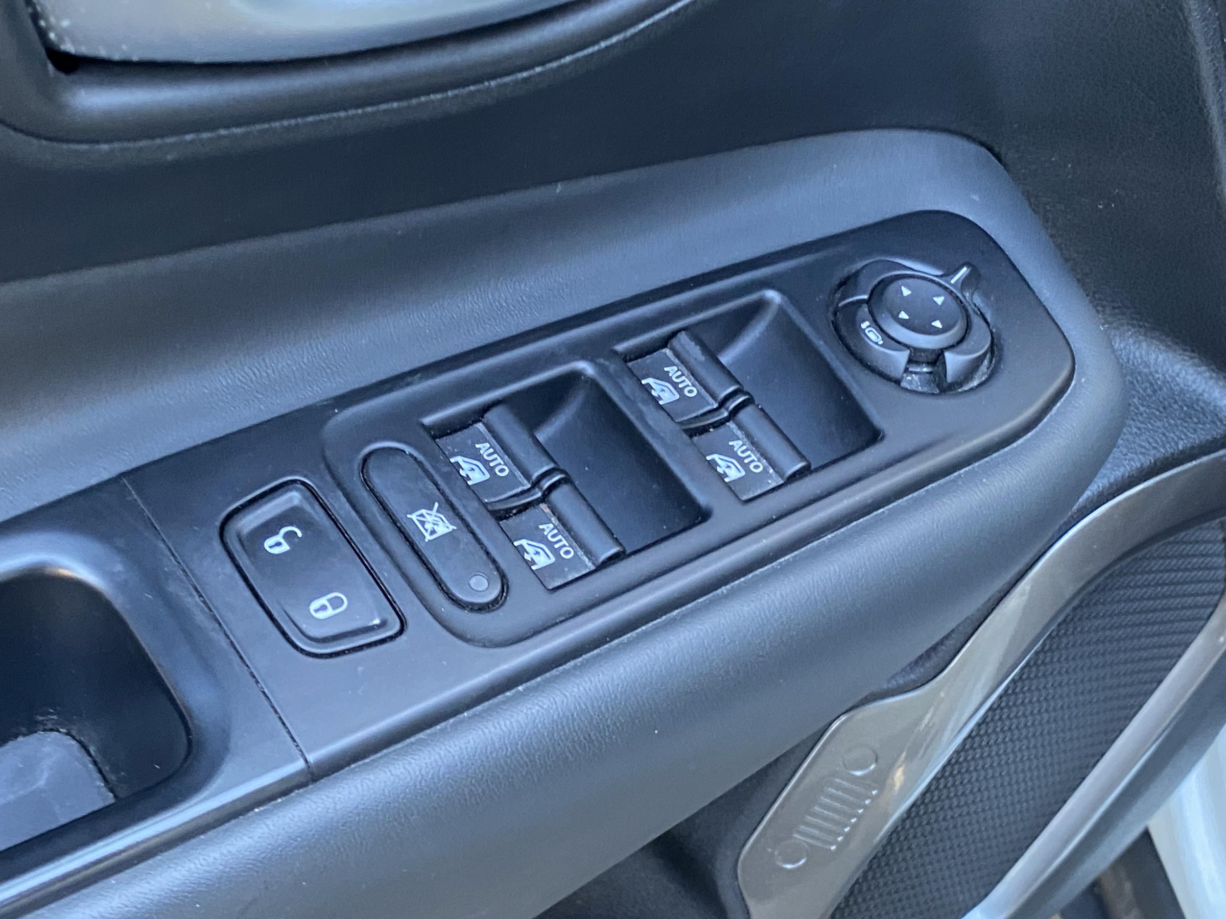 Jeep Renegade, 2019 - pohled č. 12