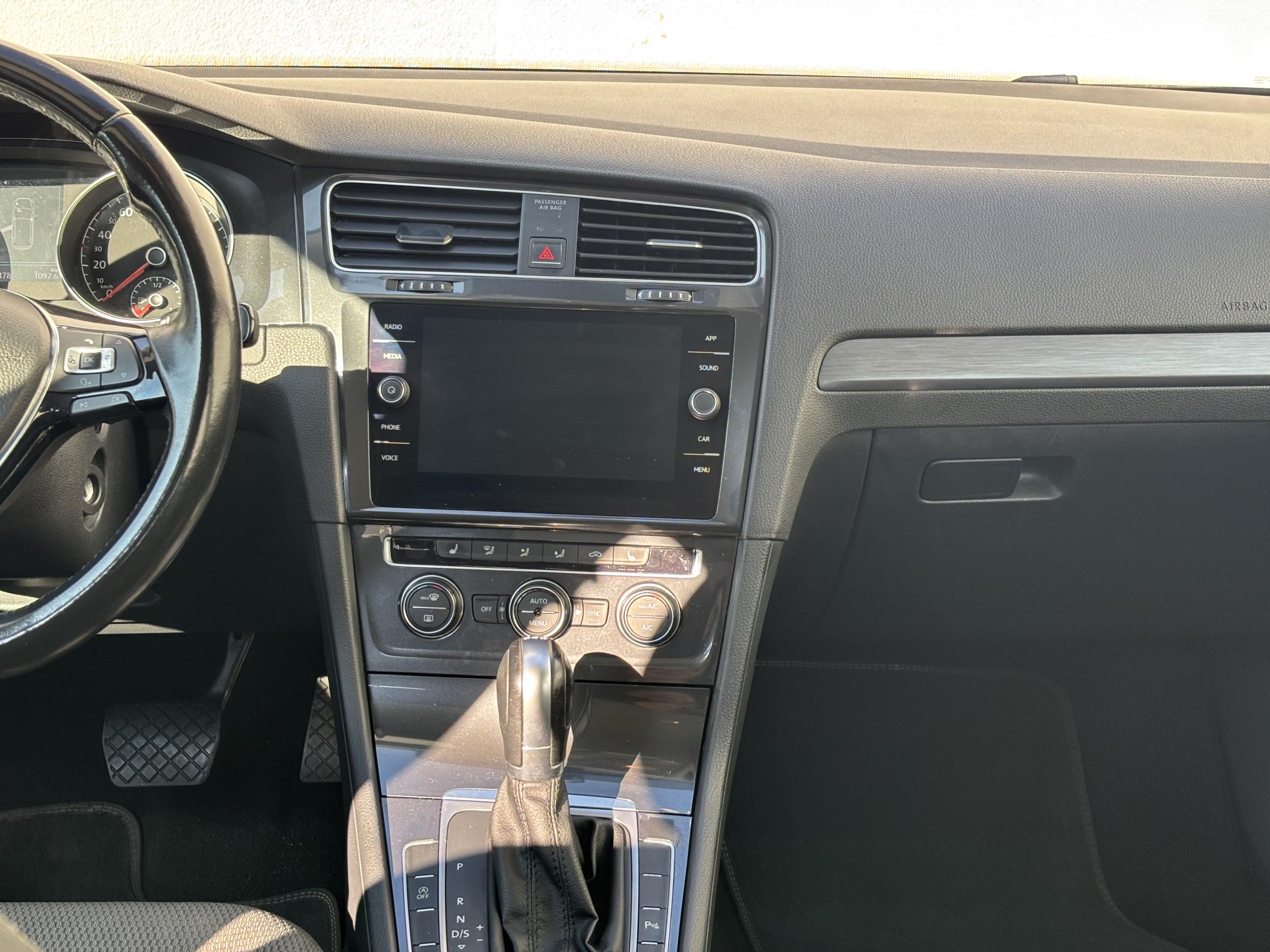 Volkswagen Golf, 2017 - pohled č. 9