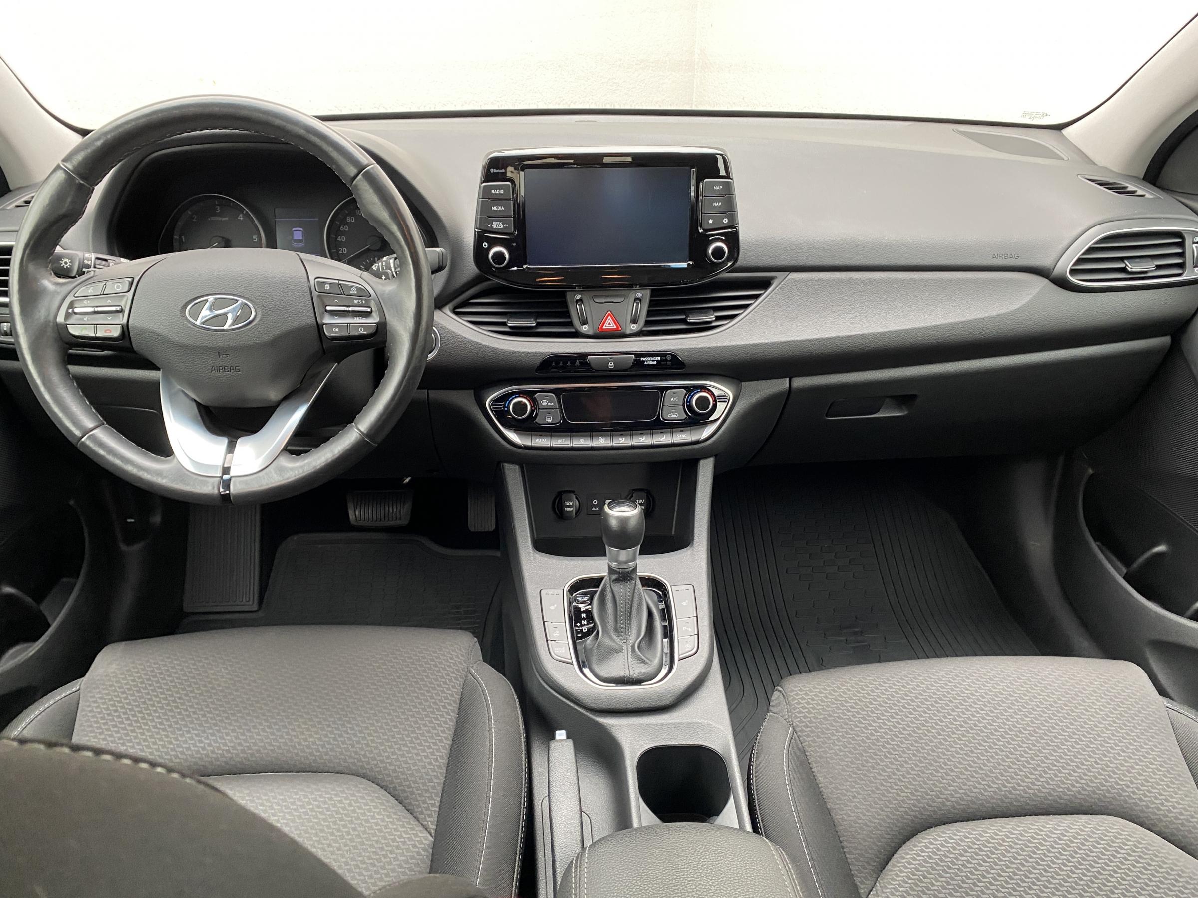 Hyundai i30, 2020 - pohled č. 8