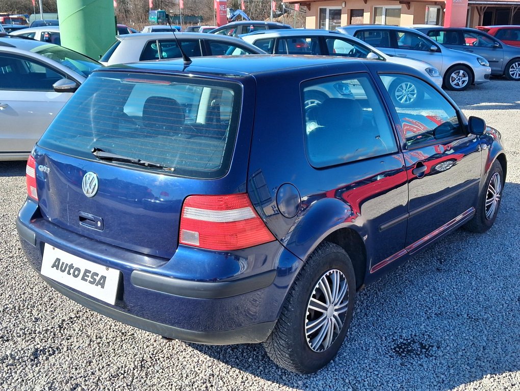 Volkswagen Golf 1.4i 