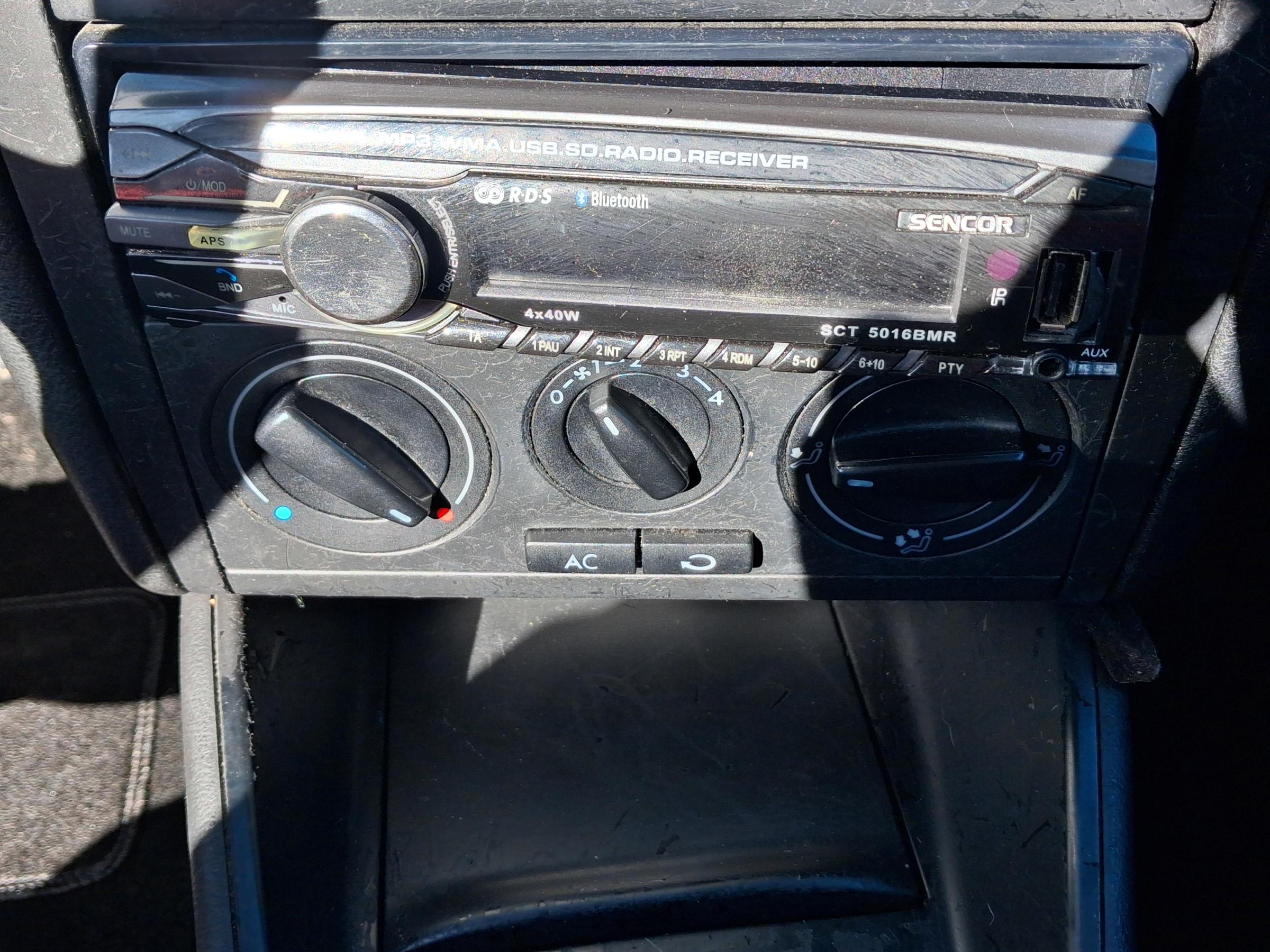 Volkswagen Golf, 2003 - pohled č. 15