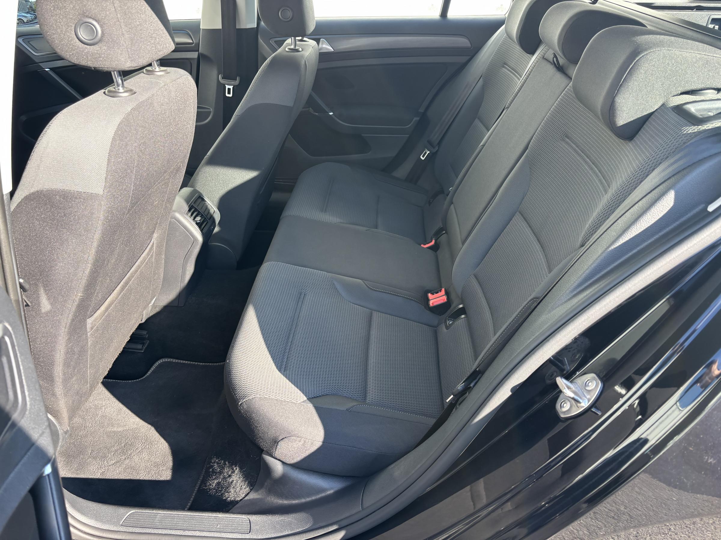 Volkswagen Golf, 2017 - pohled č. 11