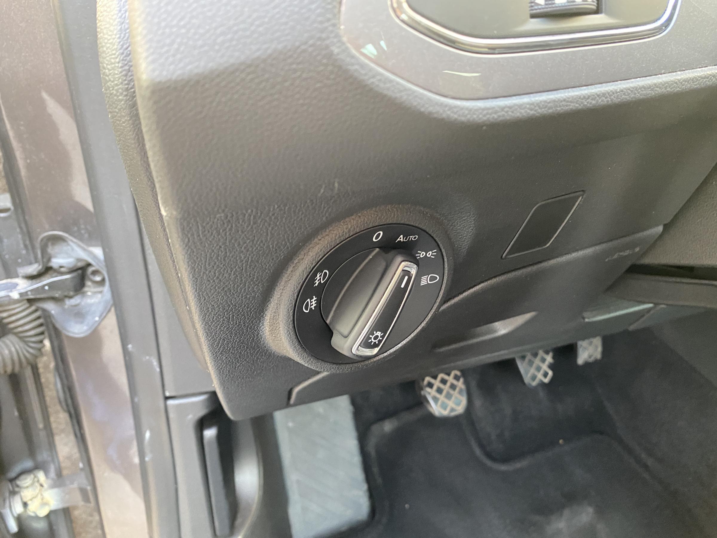 Seat Leon, 2014 - pohled č. 14