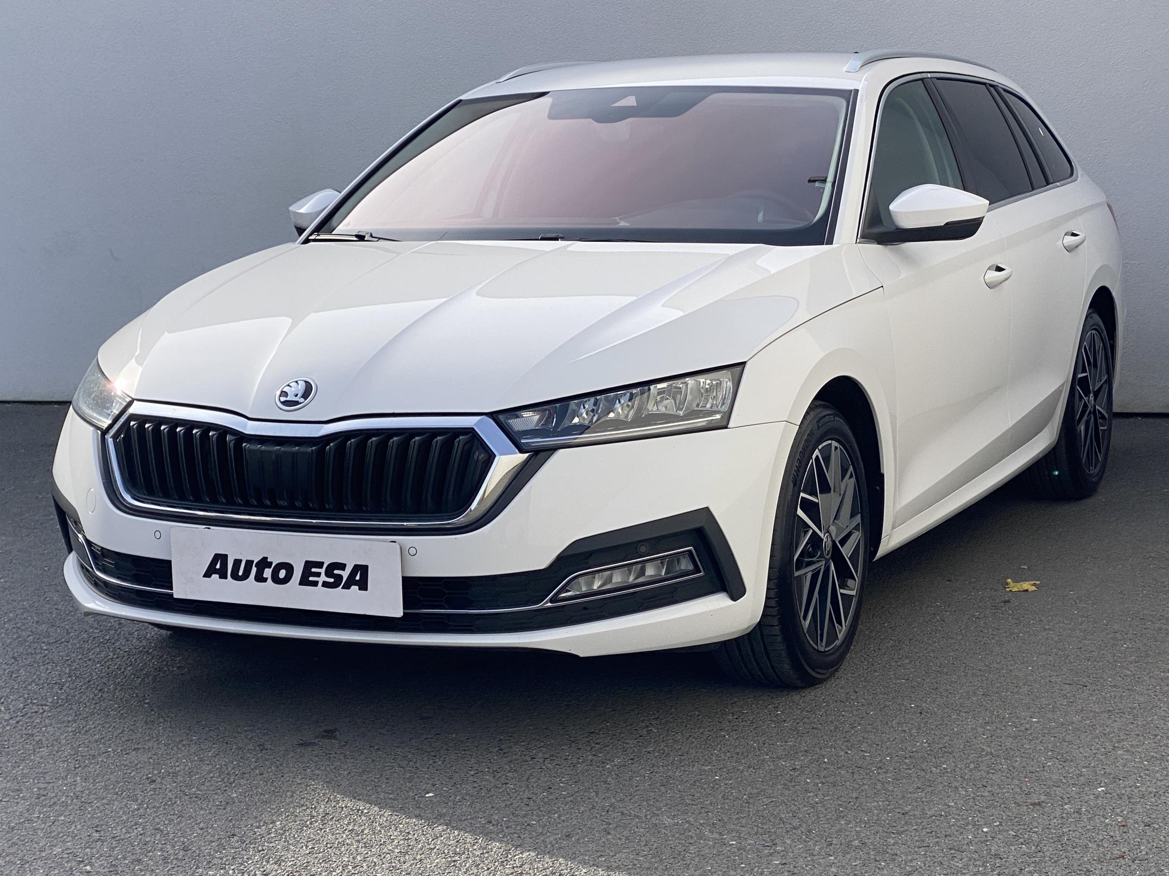 Škoda Octavia IV, 2021 - pohled č. 3