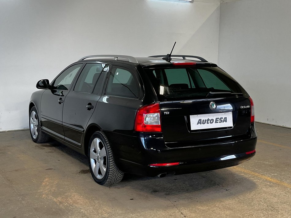 Škoda Octavia II 1.6 TDi Elegance