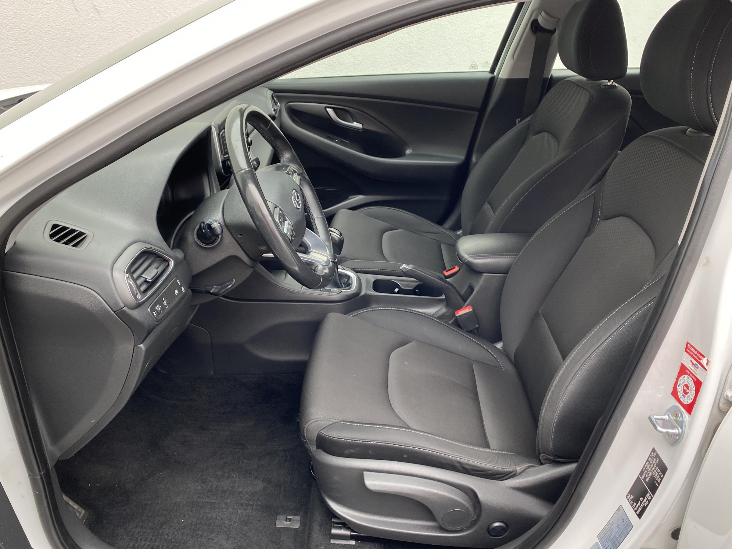 Hyundai i30, 2019 - pohled č. 11