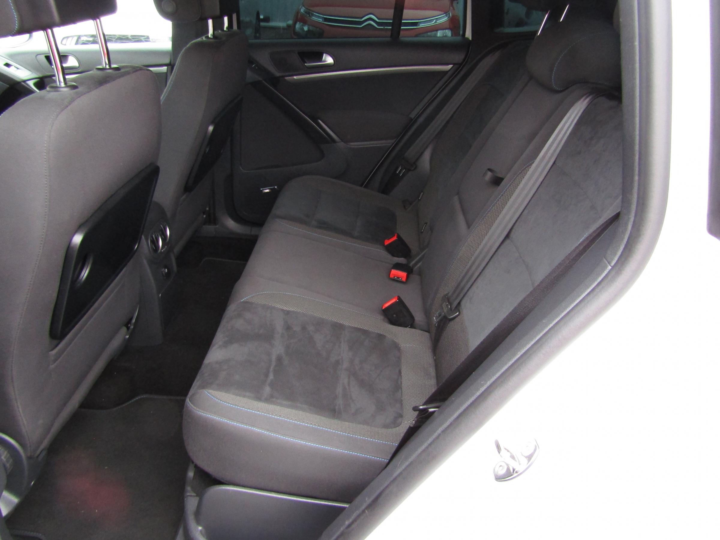 Volkswagen Tiguan, 2014 - pohled č. 10