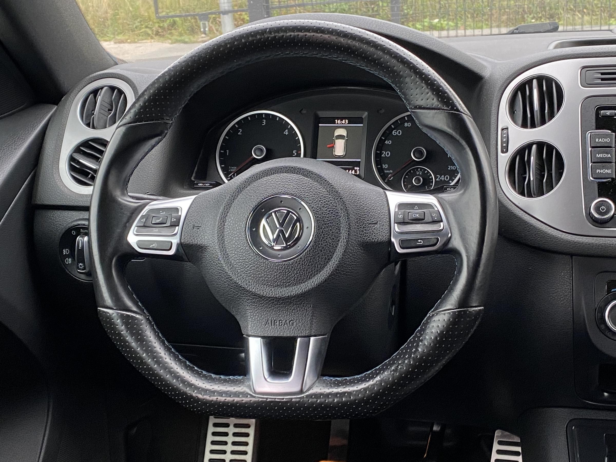 Volkswagen Tiguan, 2014 - pohled č. 12