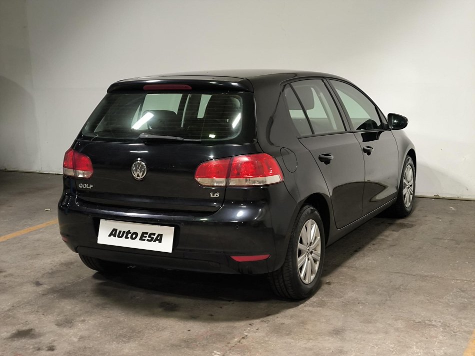 Volkswagen Golf 1.6i 