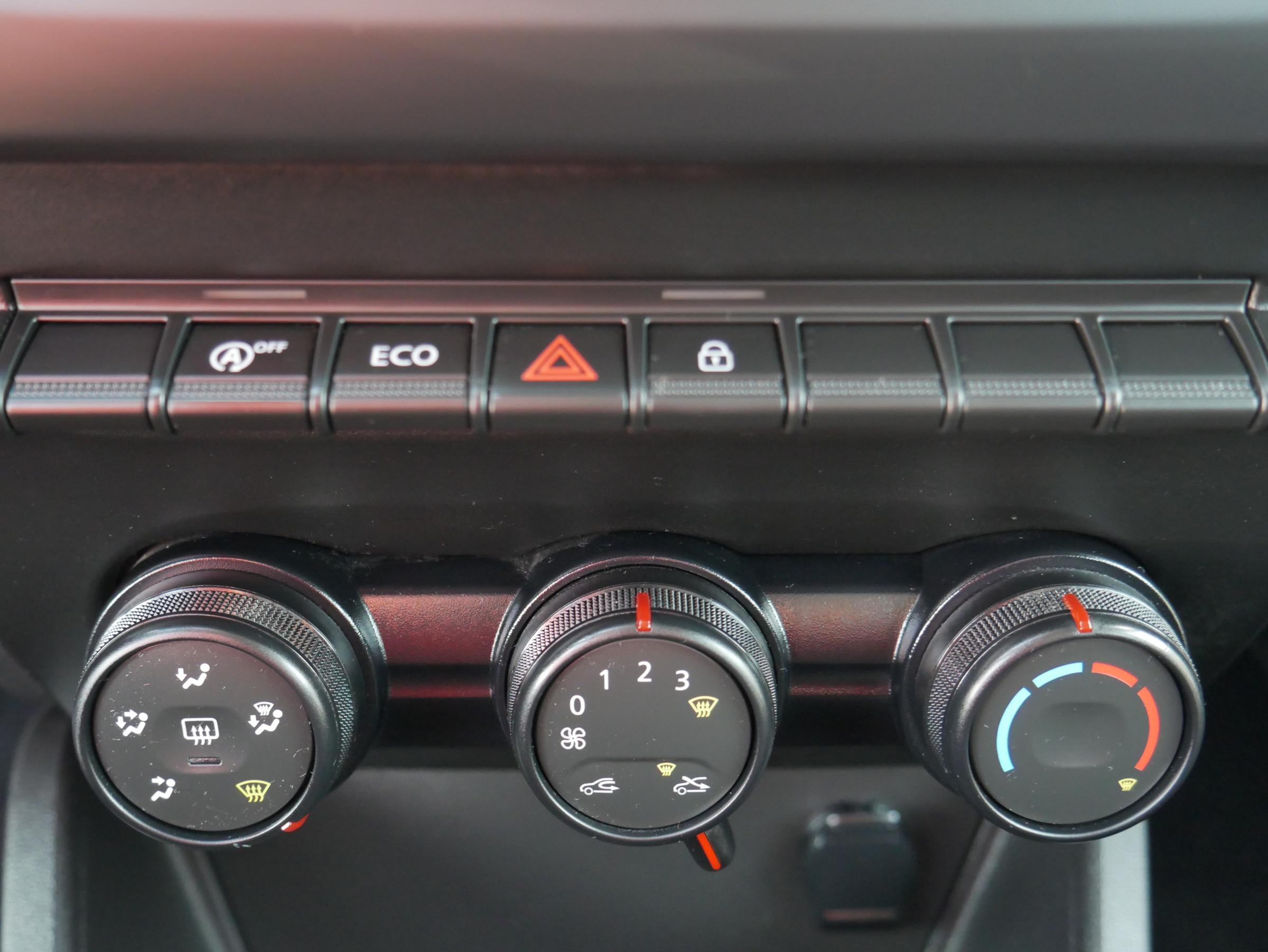 Dacia Duster, 2018 - pohled č. 17