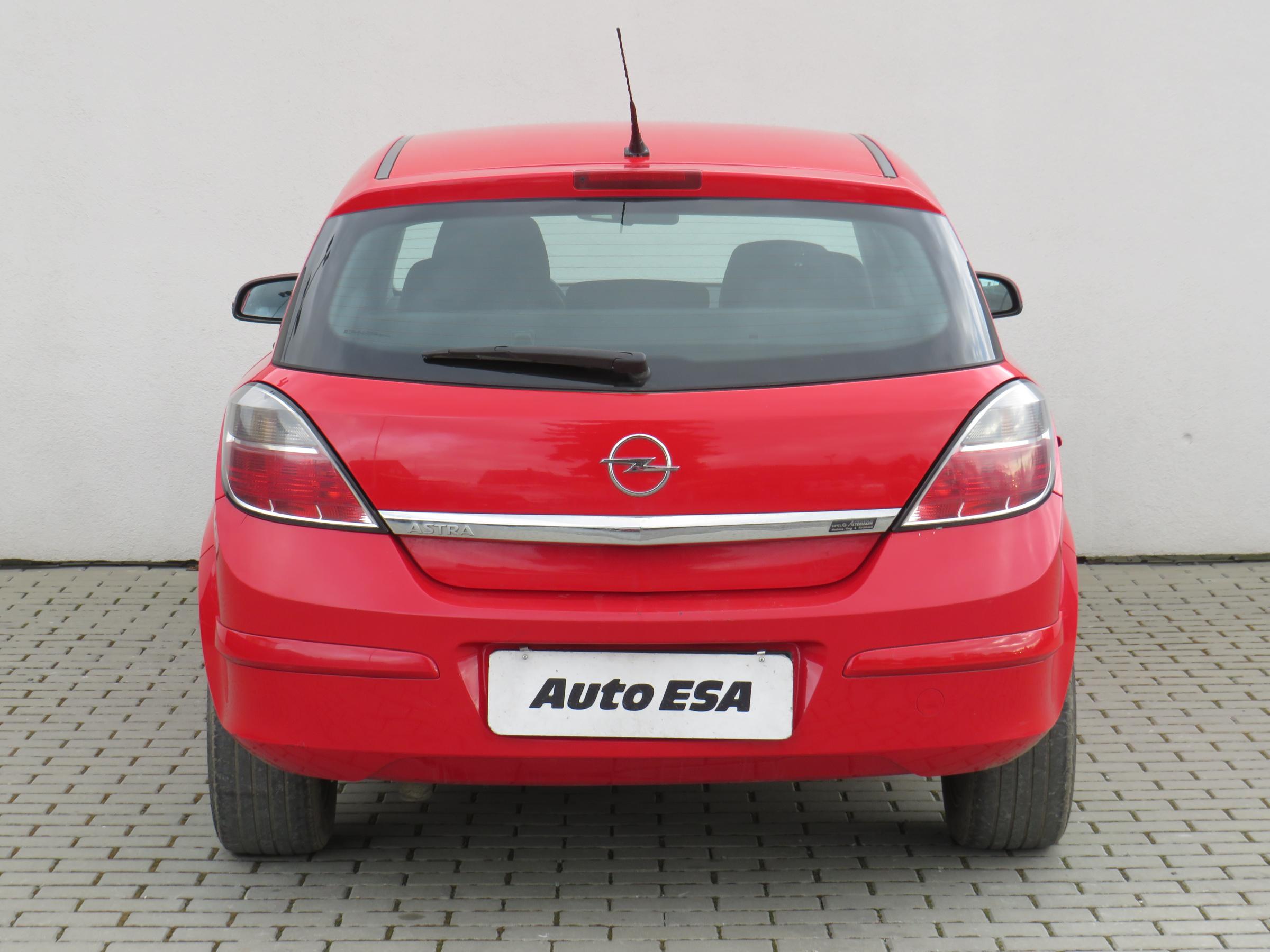 Opel Astra, 2009 - pohled č. 5