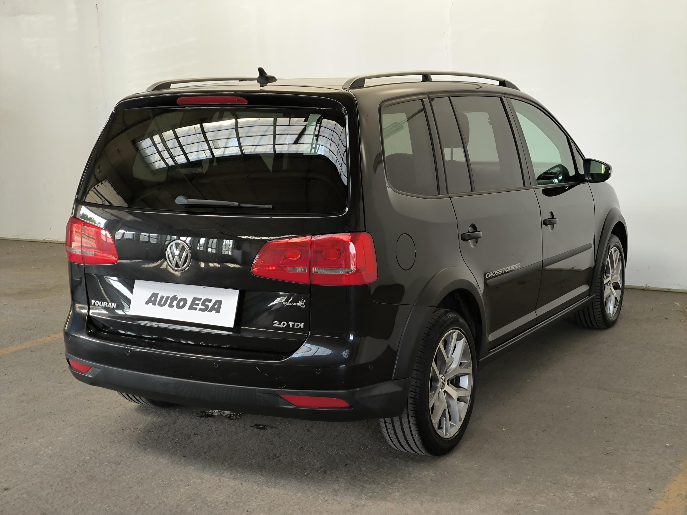 Volkswagen Touran, 2014 - pohled č. 6