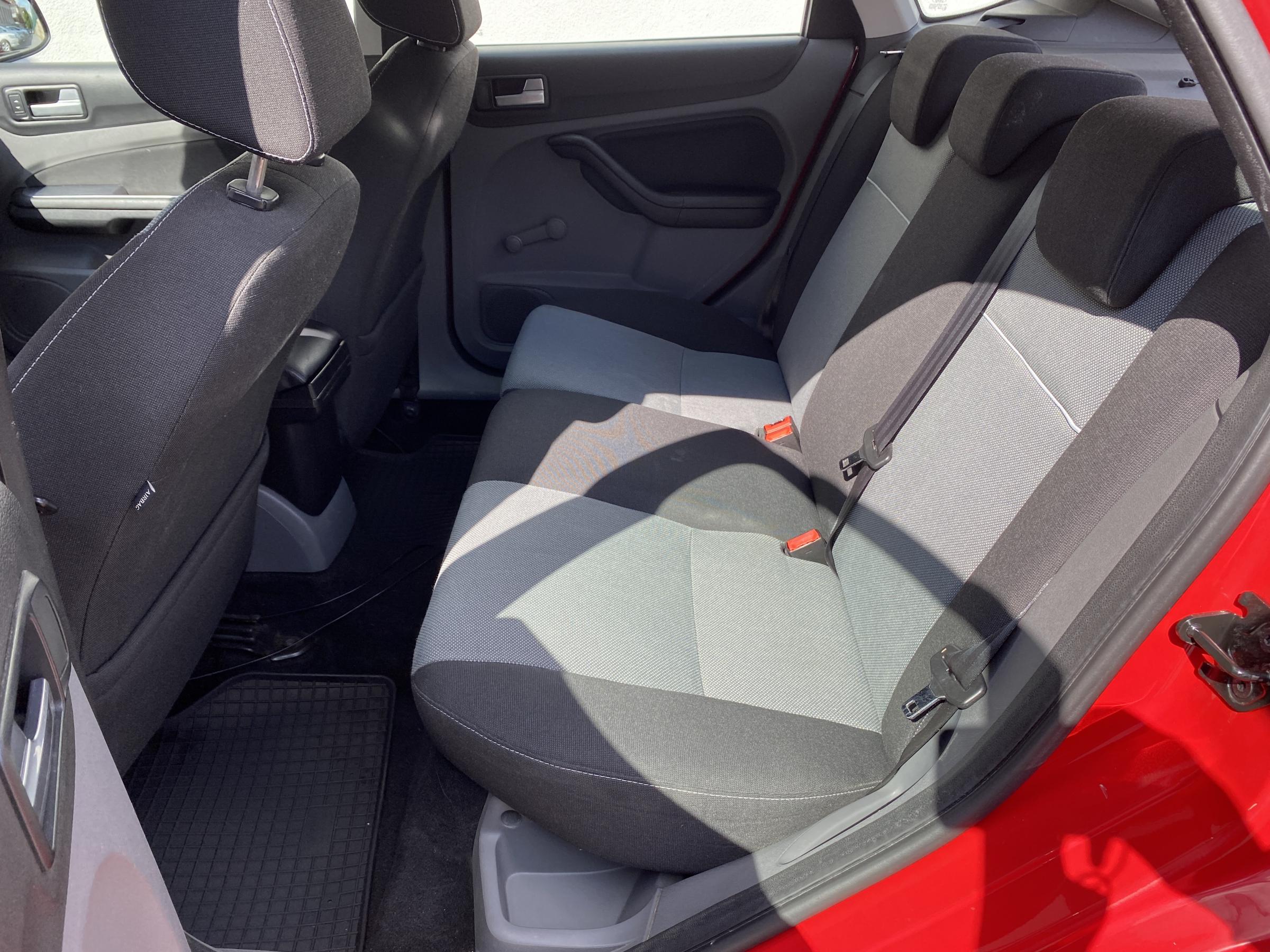 Ford Focus, 2010 - pohled č. 11