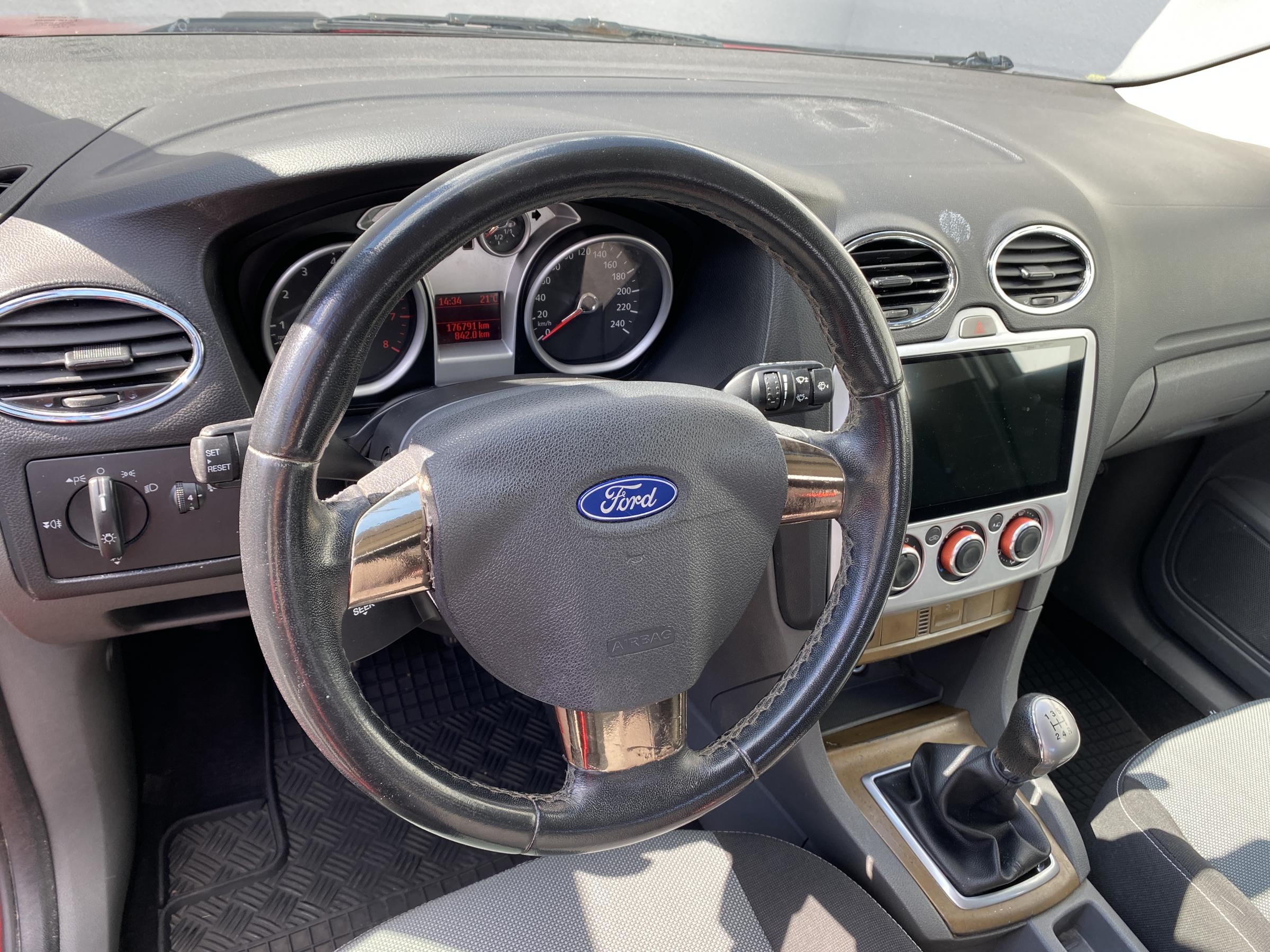 Ford Focus, 2010 - pohled č. 13