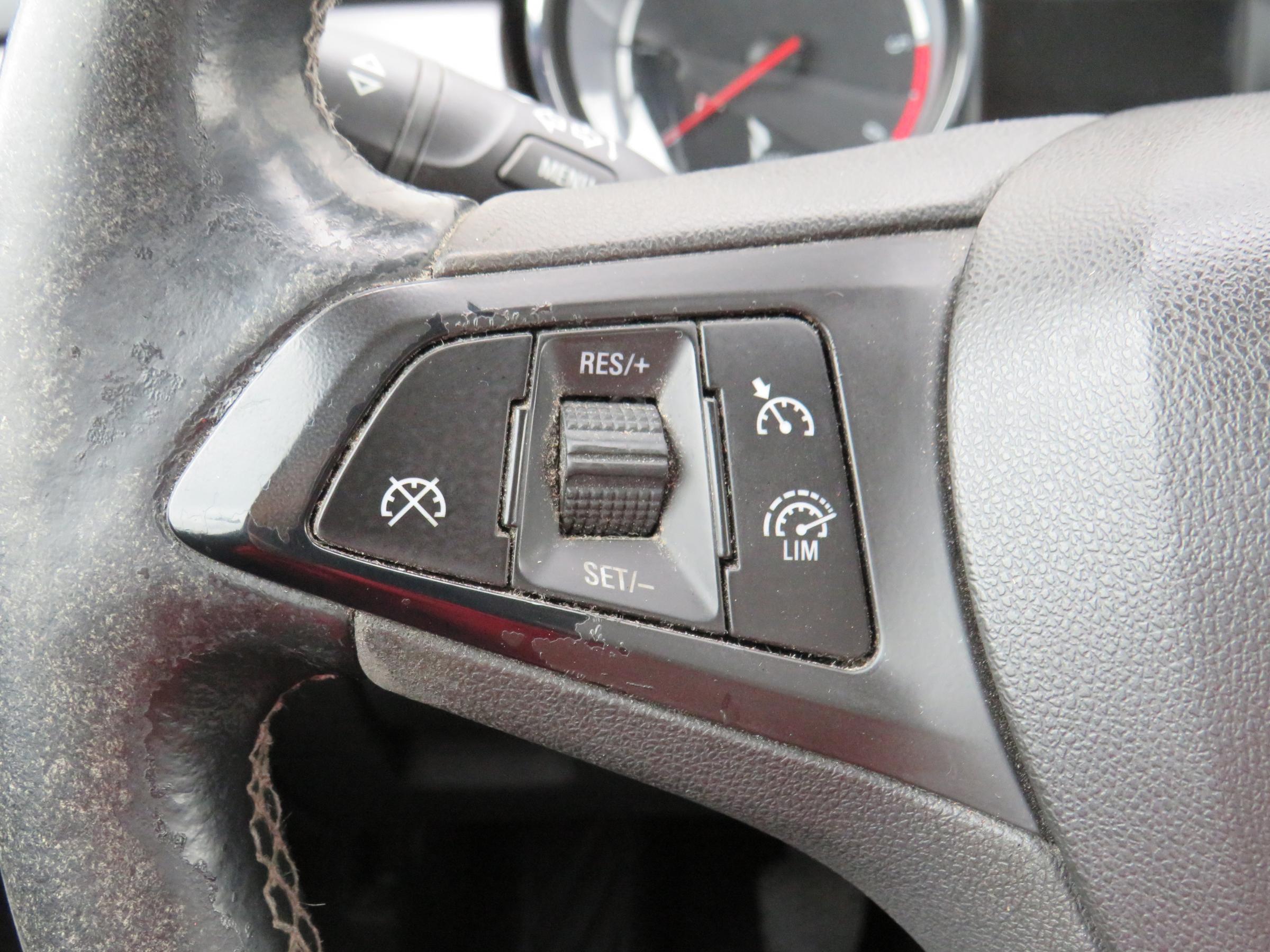 Opel Astra, 2016 - pohled č. 16