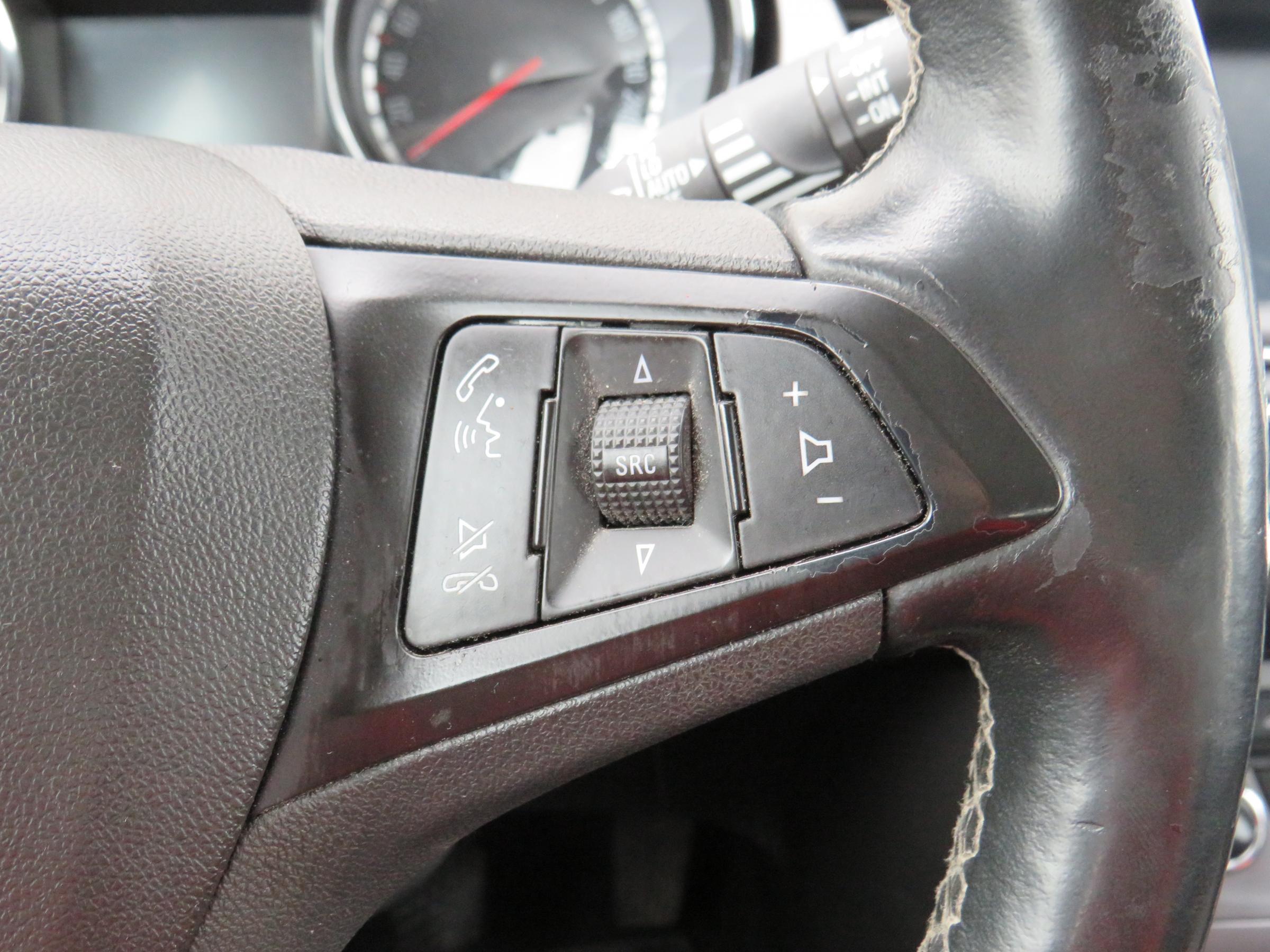 Opel Astra, 2016 - pohled č. 17