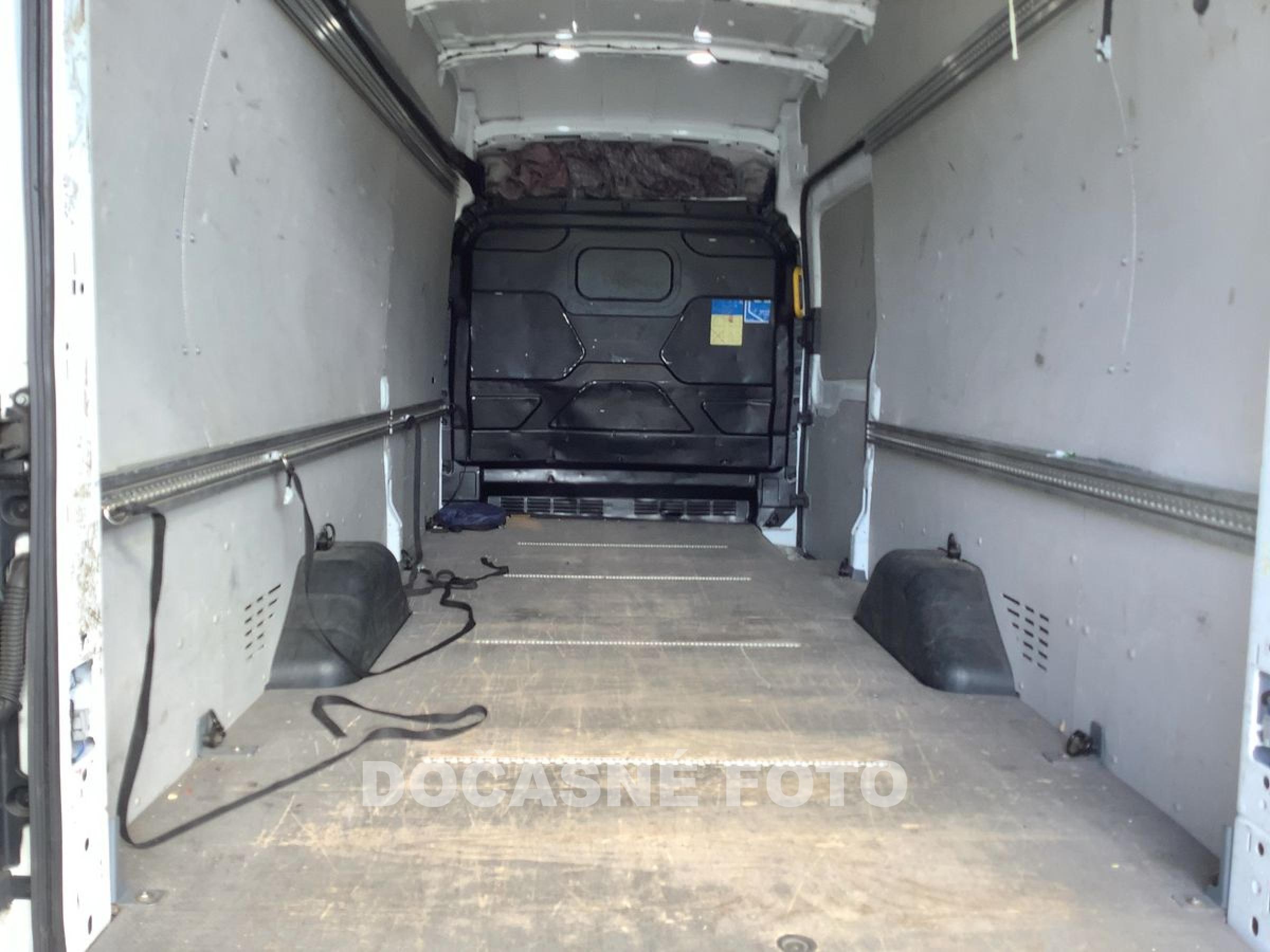 Ford Transit, 2019 - pohled č. 3