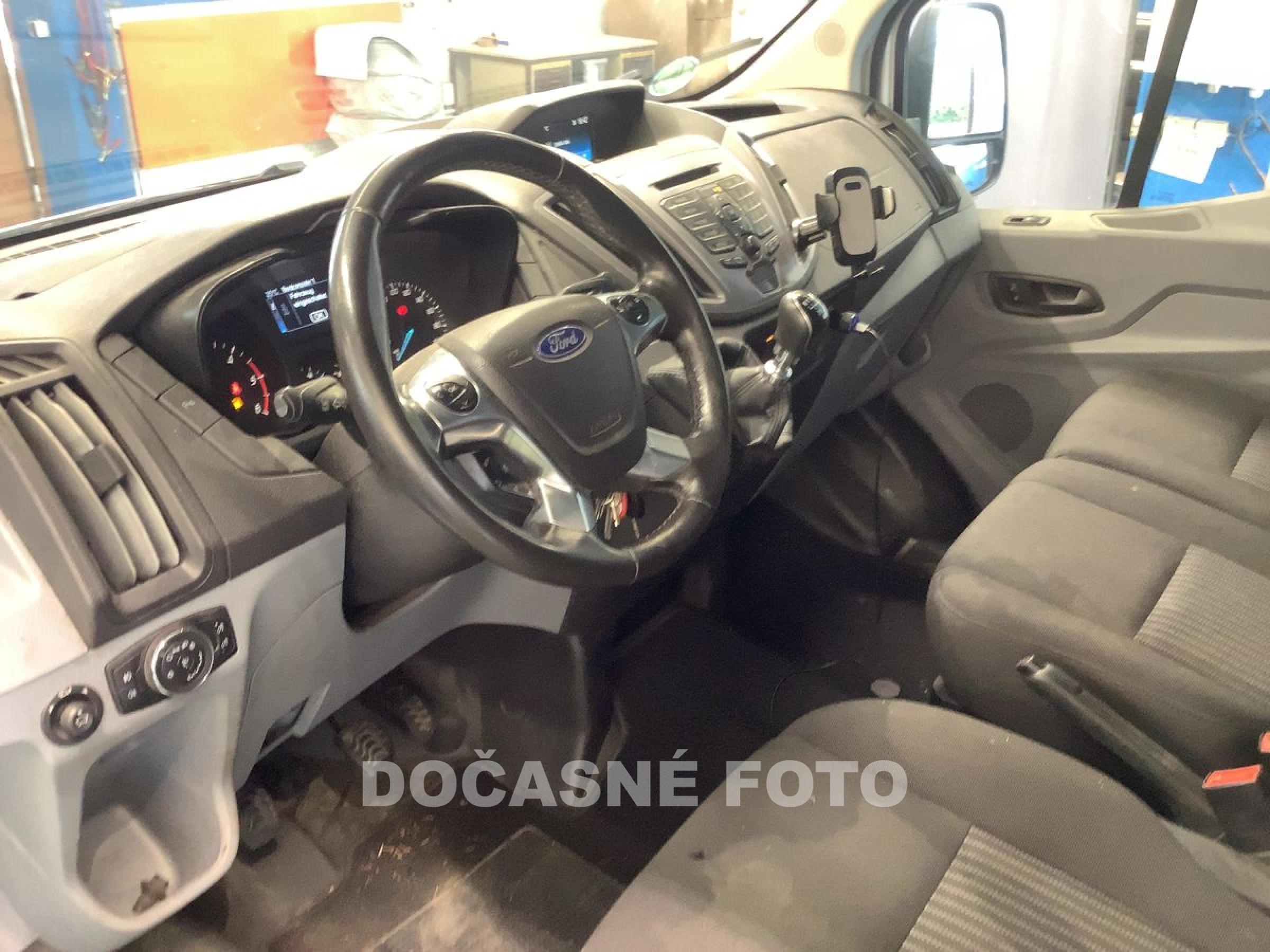 Ford Transit, 2019 - pohled č. 4