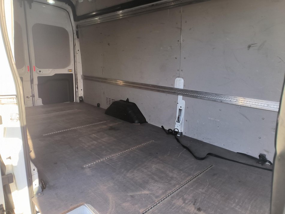 Ford Transit 2.0TDCi Trend L4H3 JUMBO