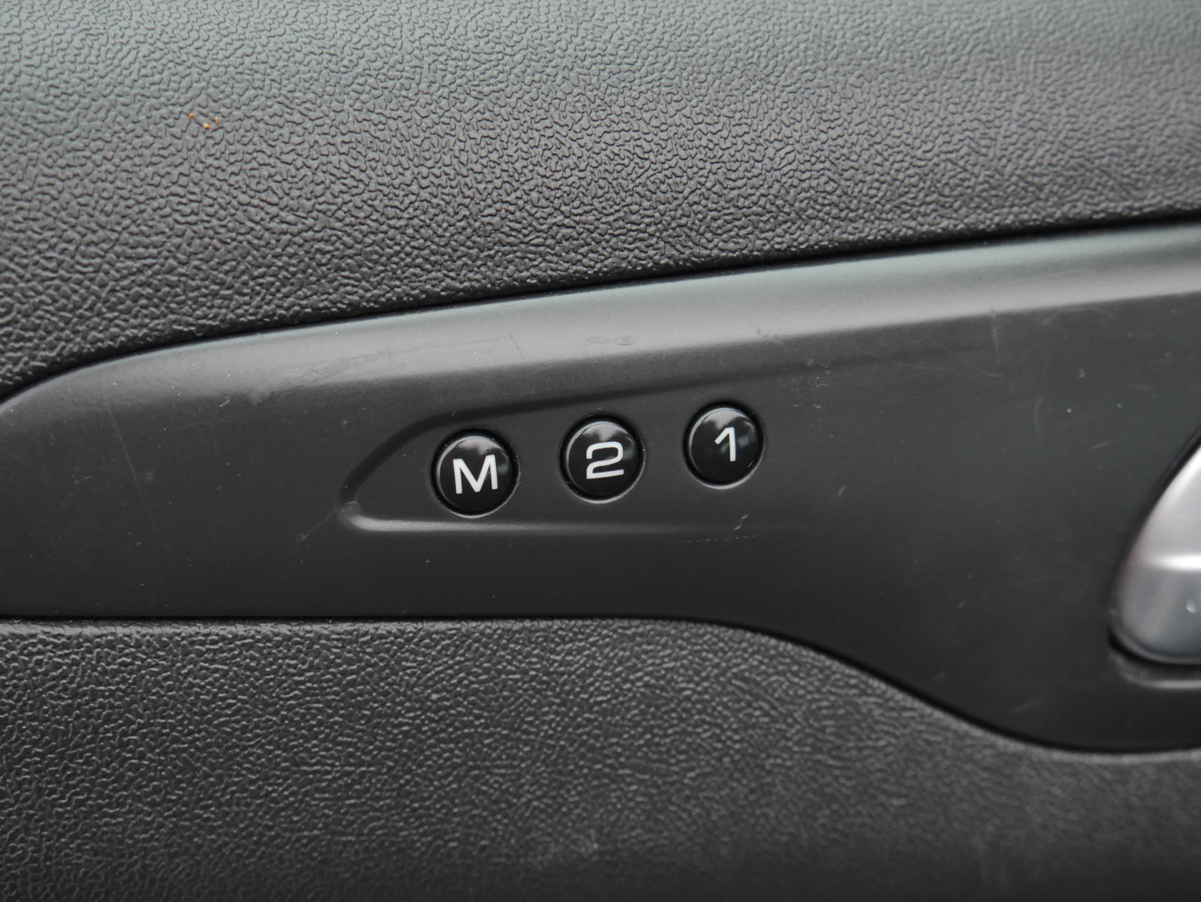 Citroën C5, 2011 - pohled č. 21