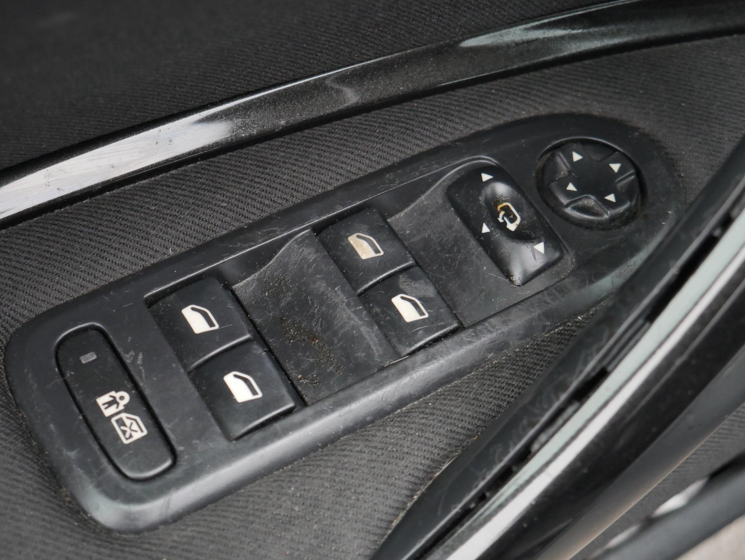 Citroën C5, 2011 - pohled č. 22