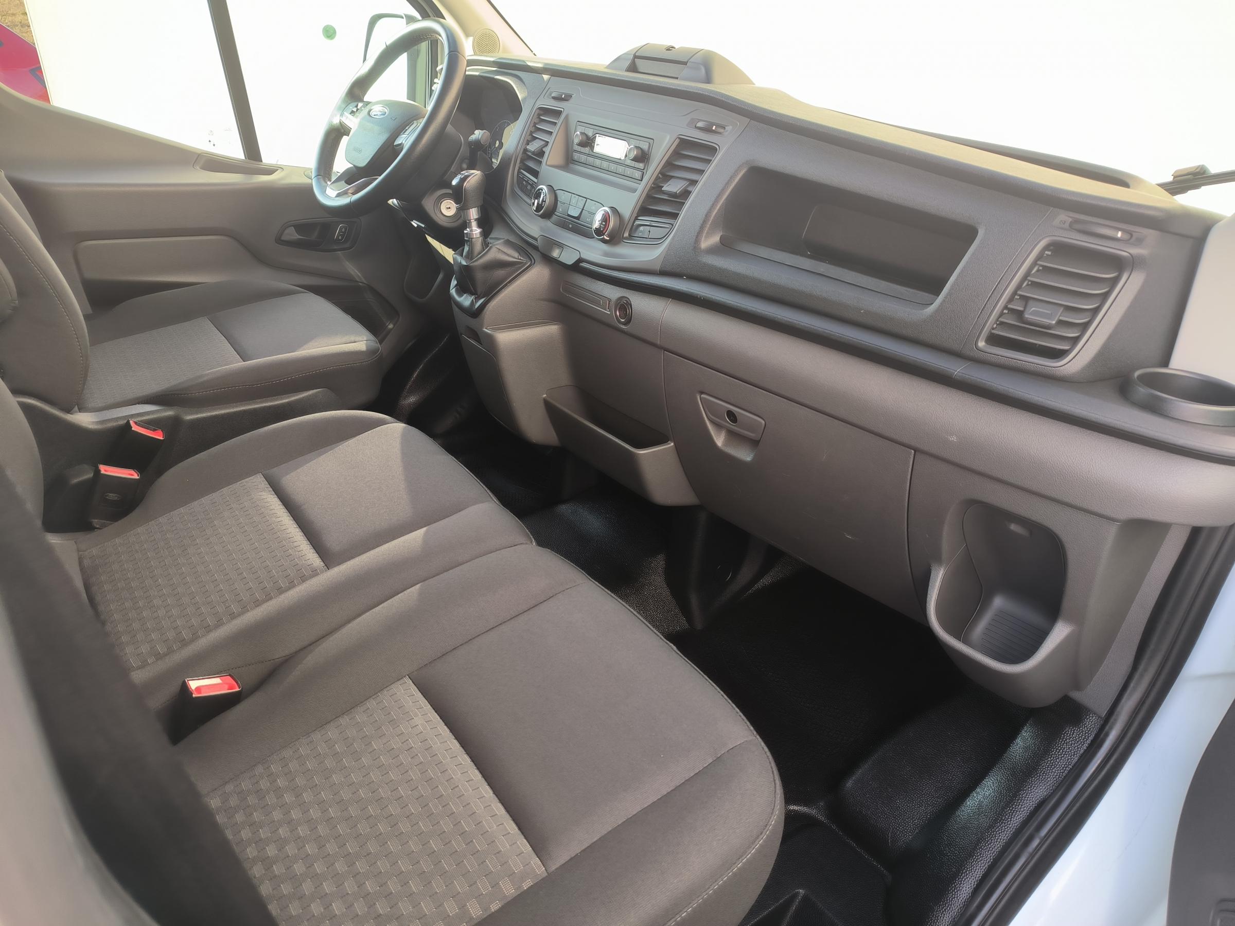 Ford Transit, 2020 - pohled č. 12