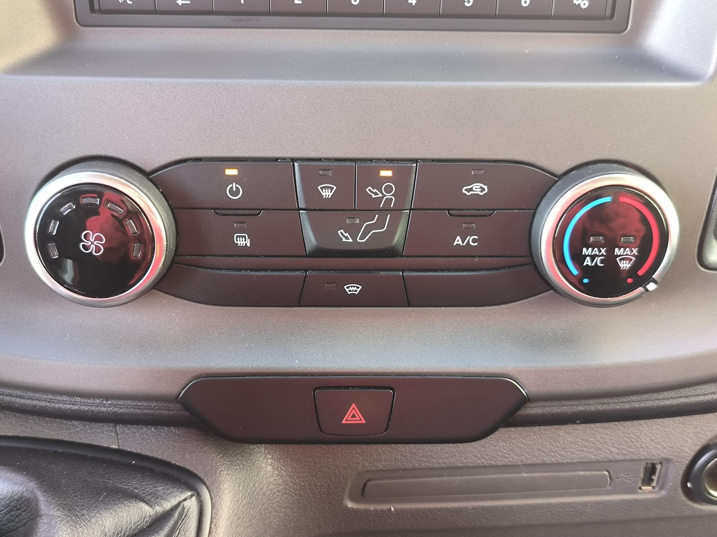 Ford Transit, 2020 - pohled č. 15