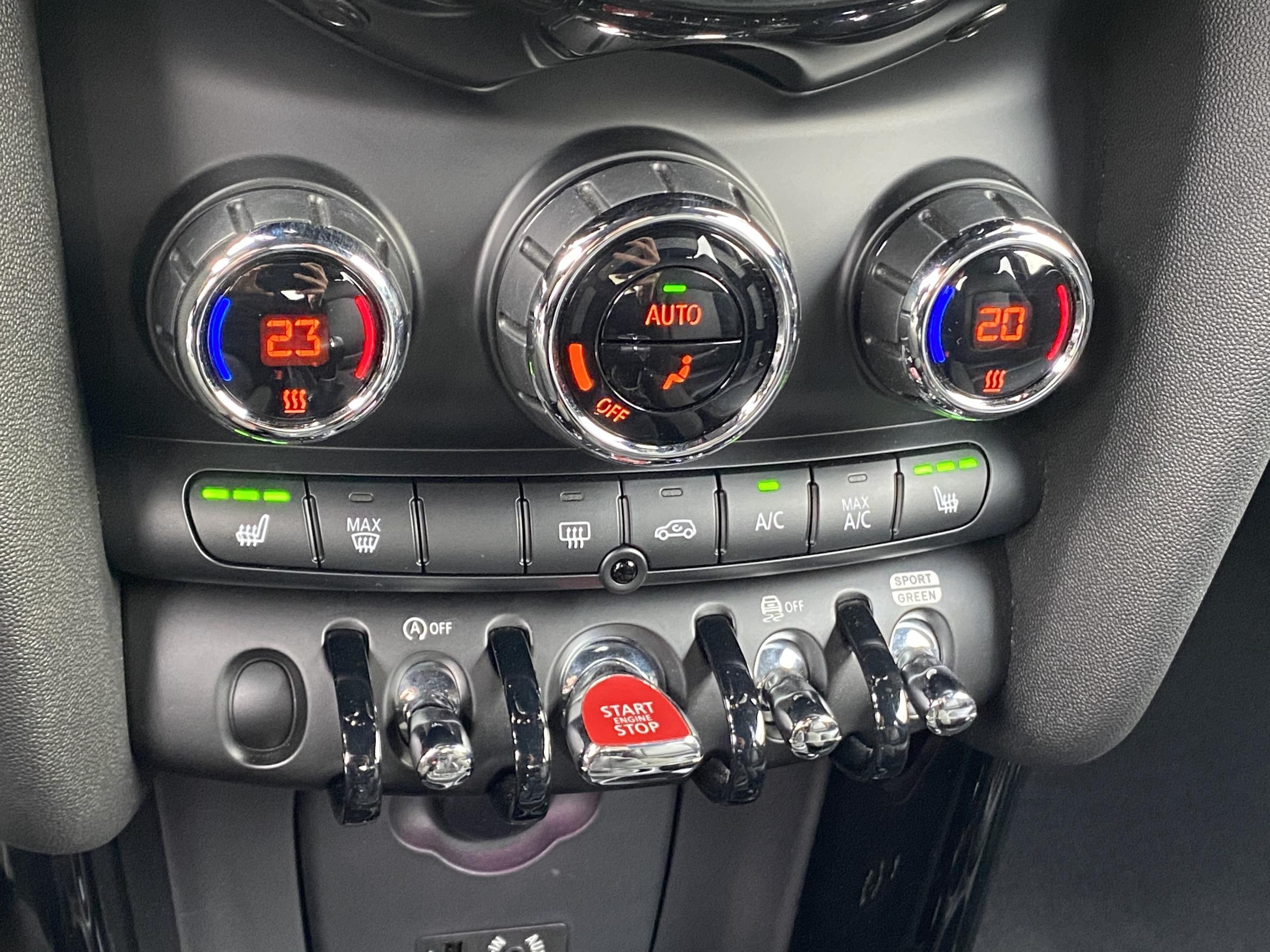 Mini Cooper S, 2017 - pohled č. 14