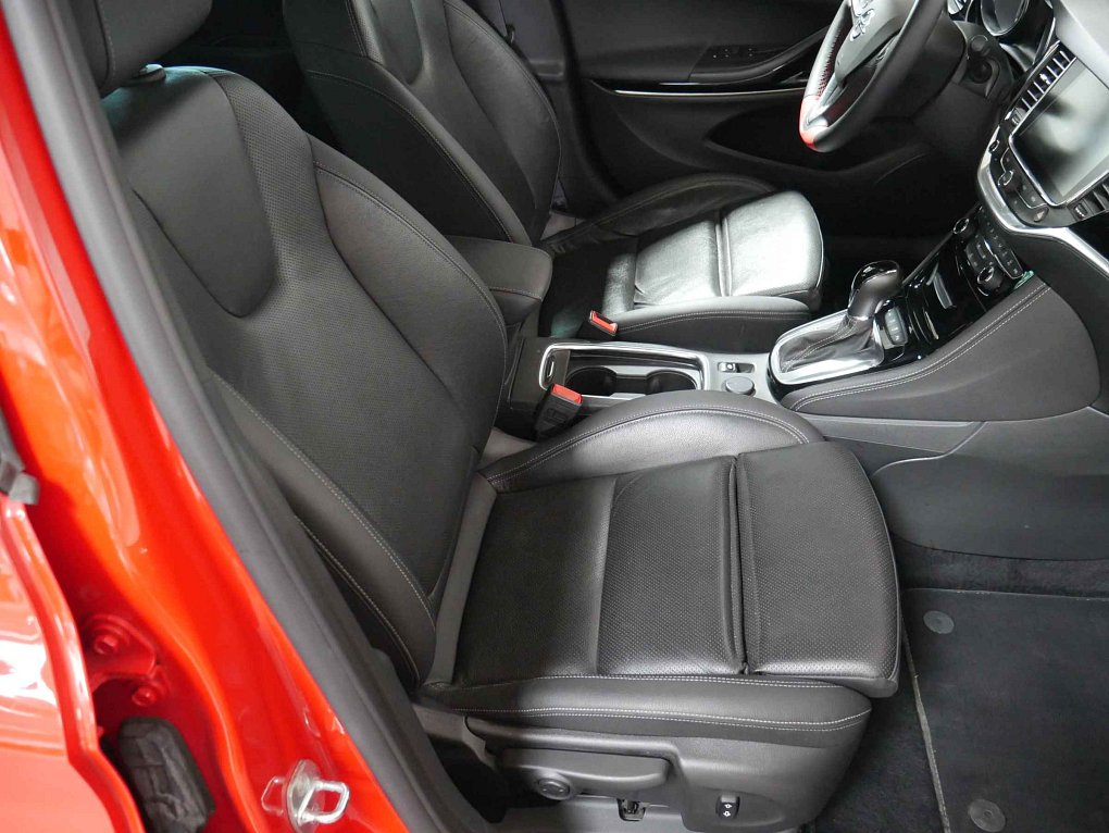 Opel Astra 1.6 CDTi 