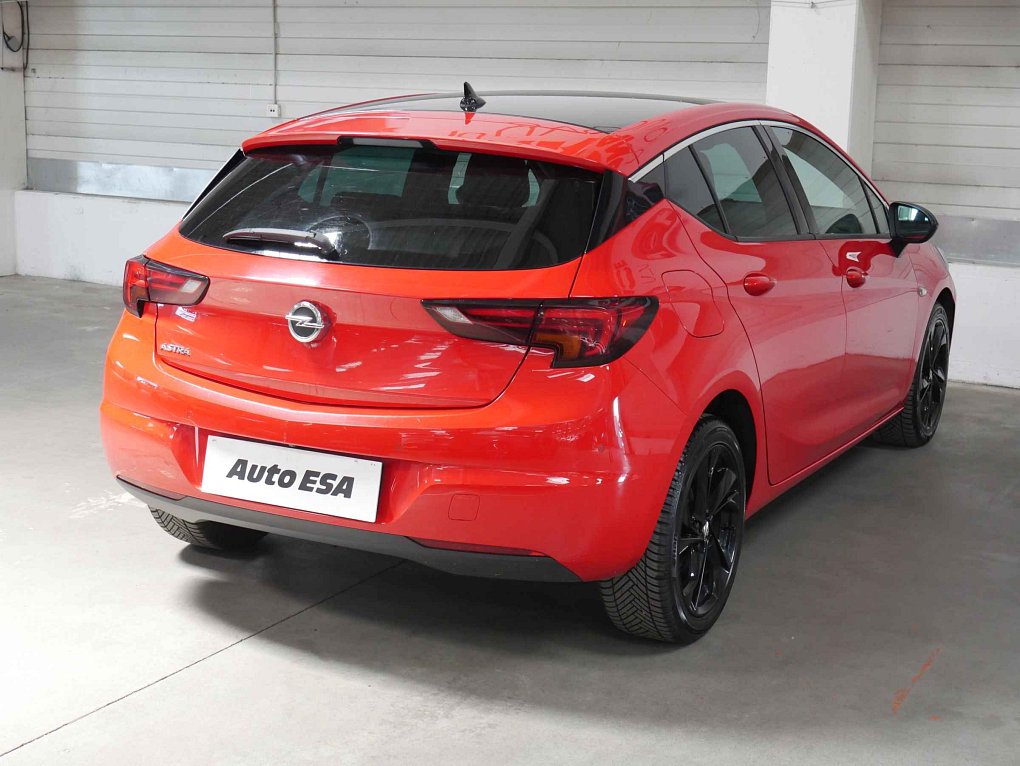 Opel Astra 1.6 CDTi 