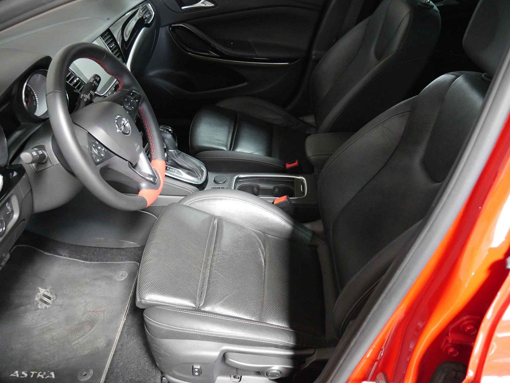 Opel Astra 1.6 CDTi 