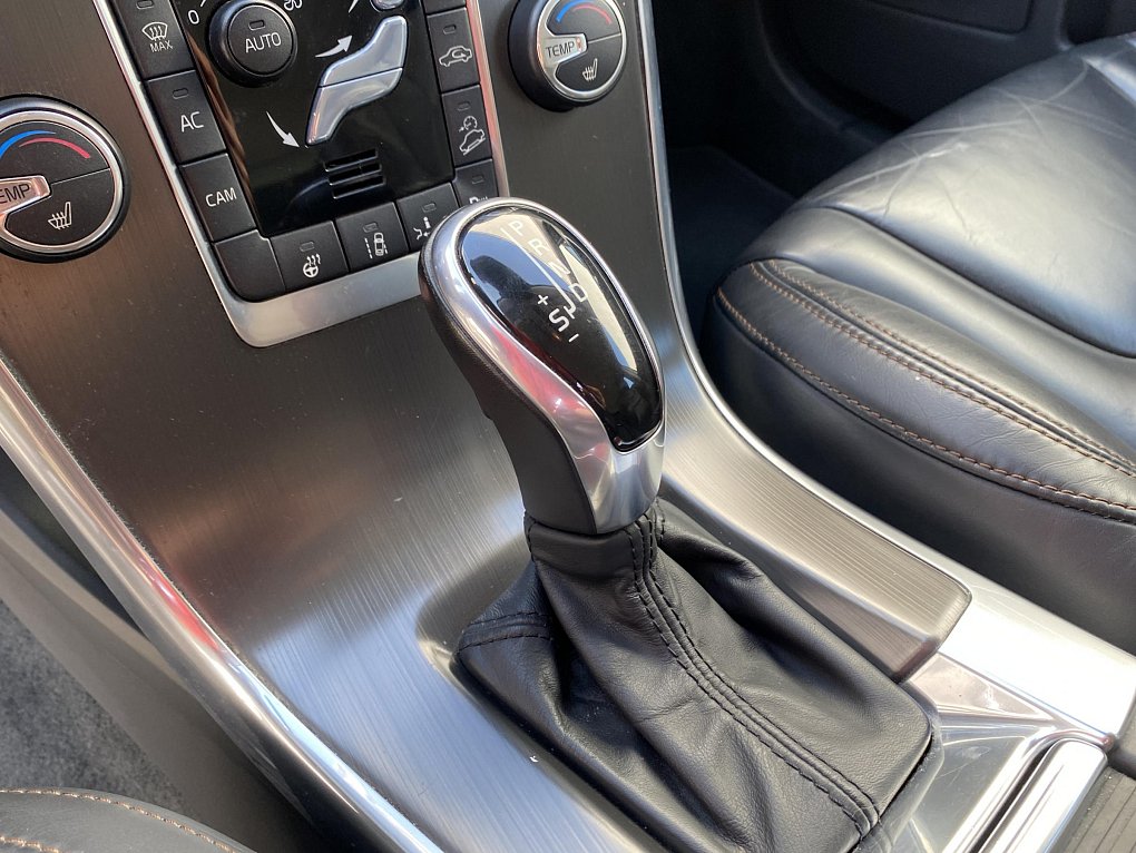 Volvo XC60 2.4D5 Summum AWD