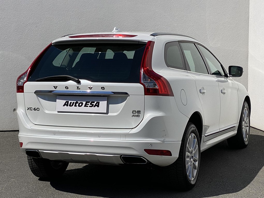 Volvo XC60 2.4D5 Summum AWD