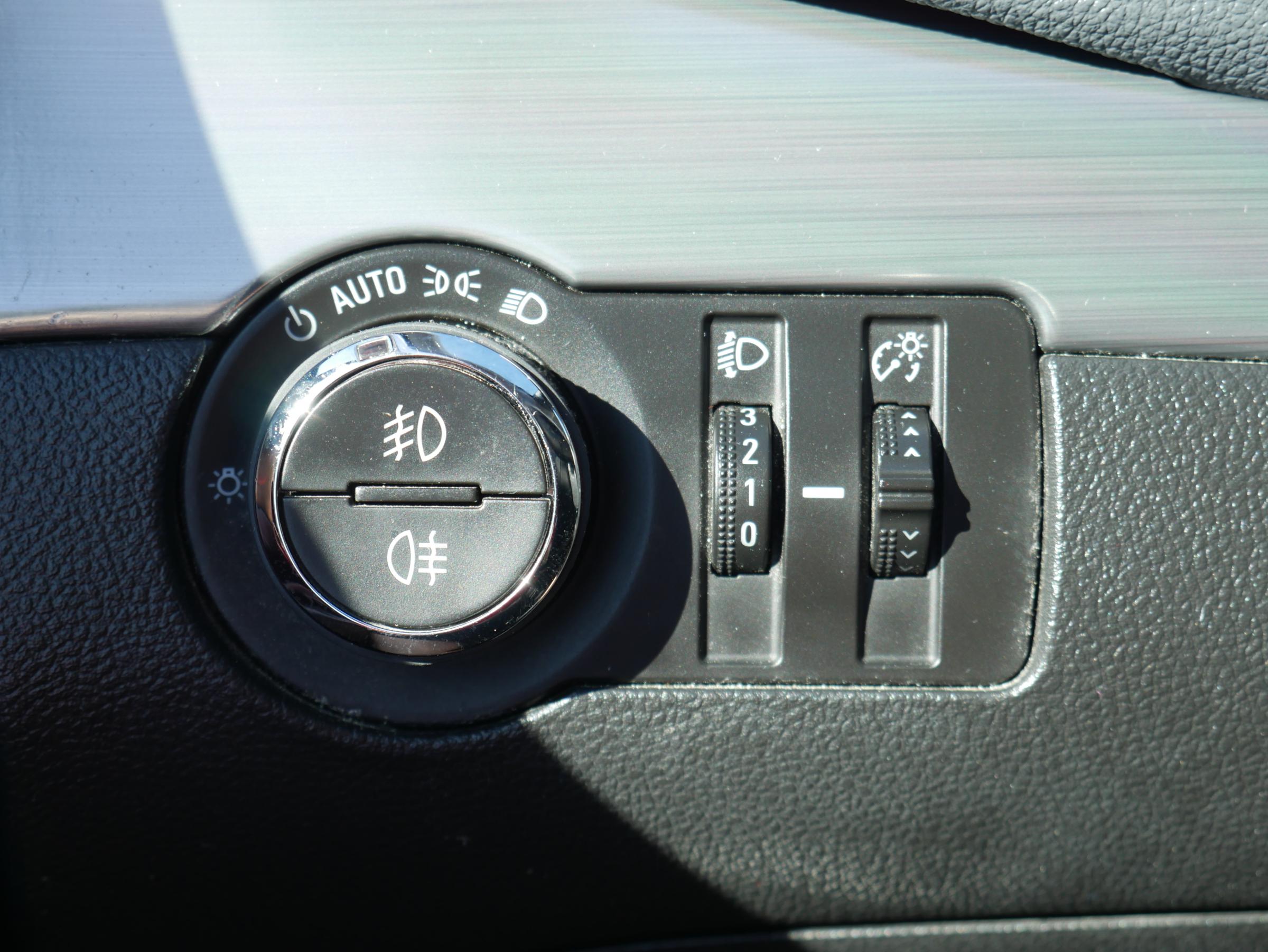 Opel Mokka, 2014 - pohled č. 13